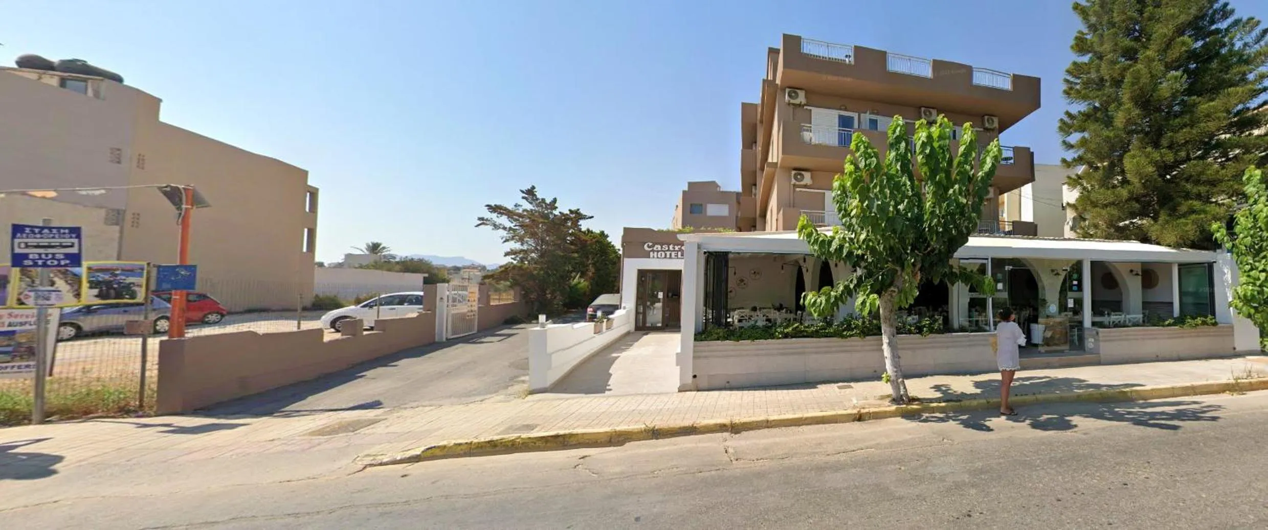 Property building in Castro Hotel