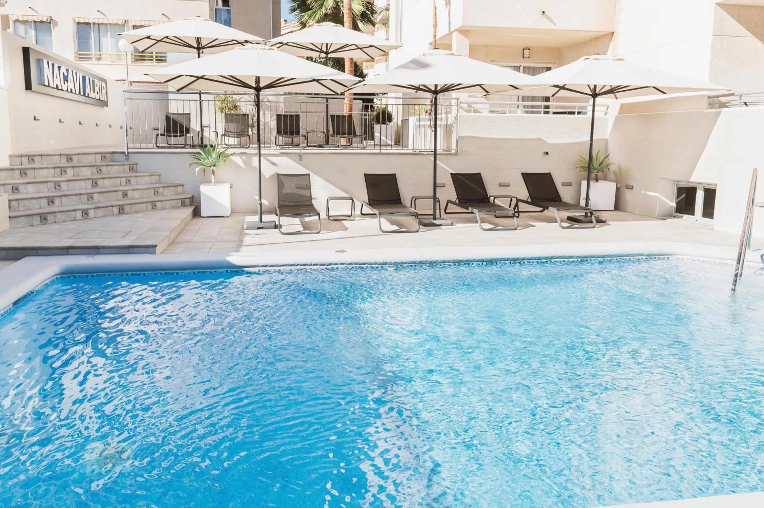 Swimming pool in Nacavi Albir Aparthotel