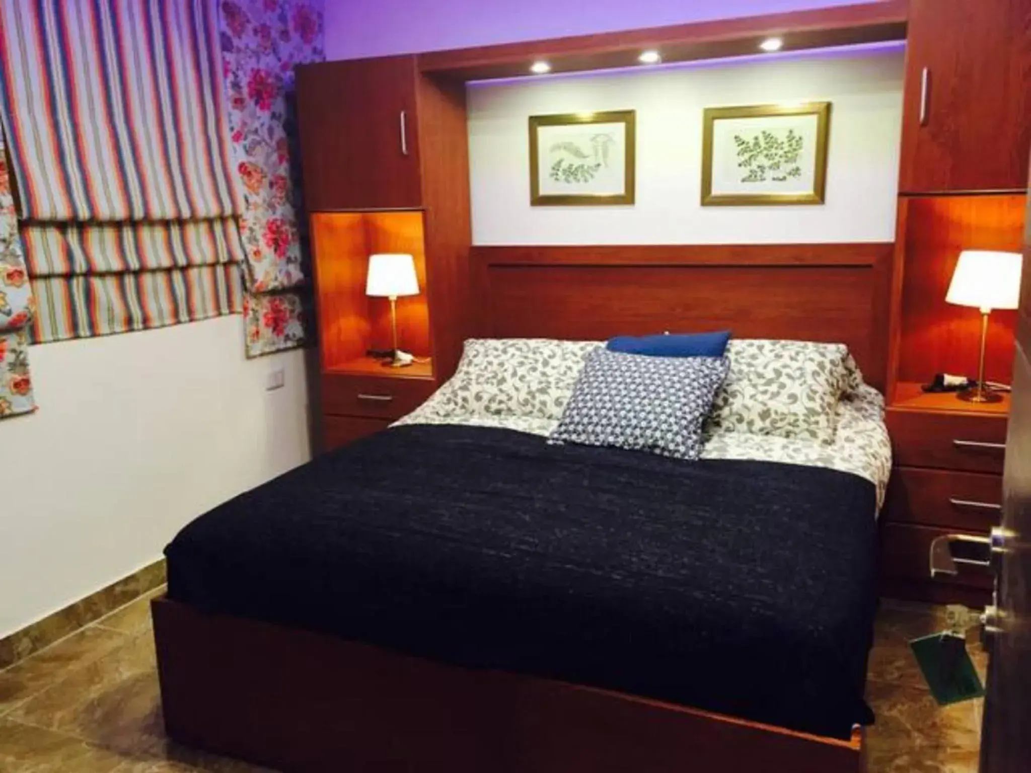 Bed in The Royal Luxury Tiger Patio Bed in The Royal Luxury Tiger Patio