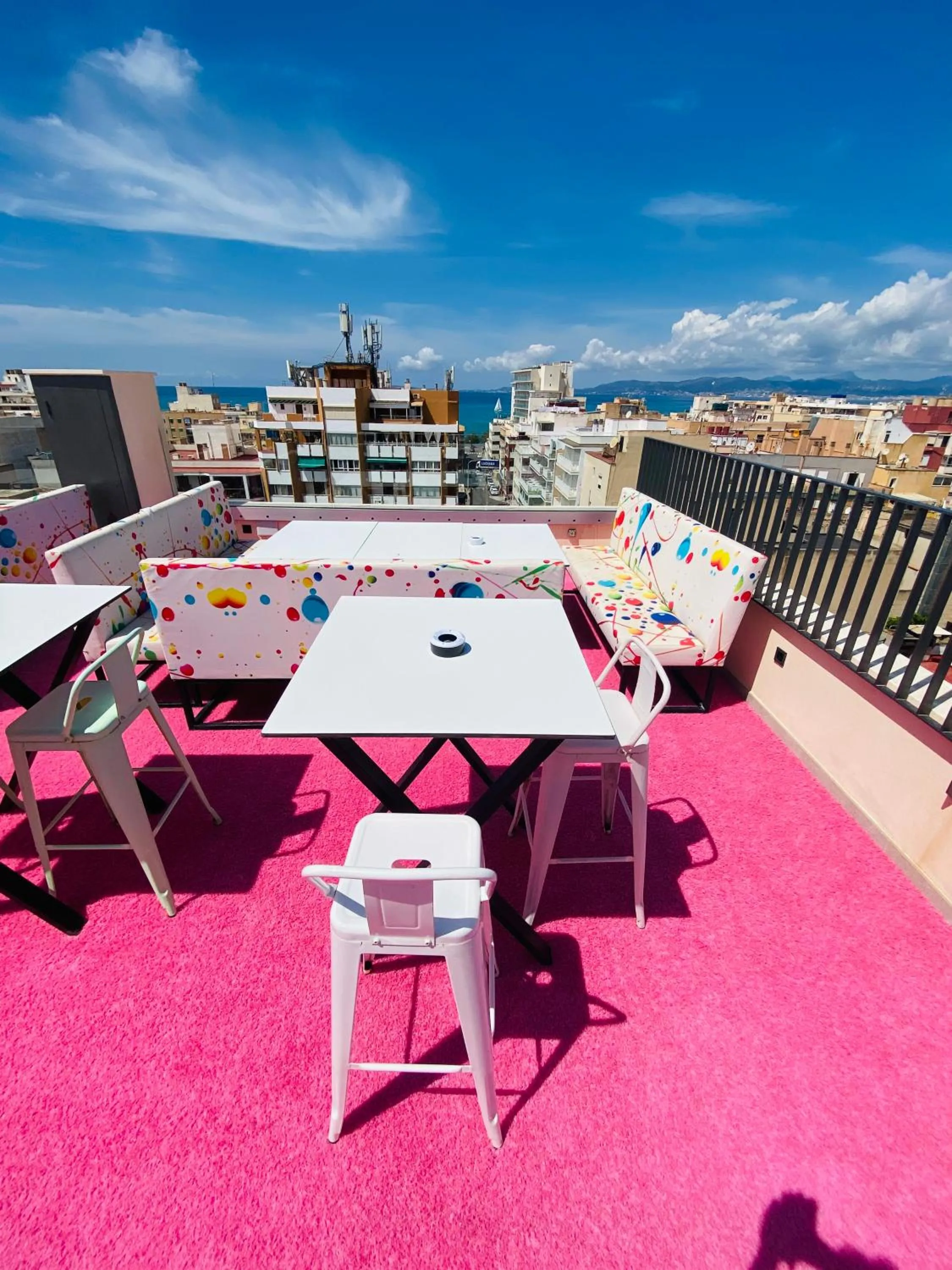 We Street Hostel - Albergue