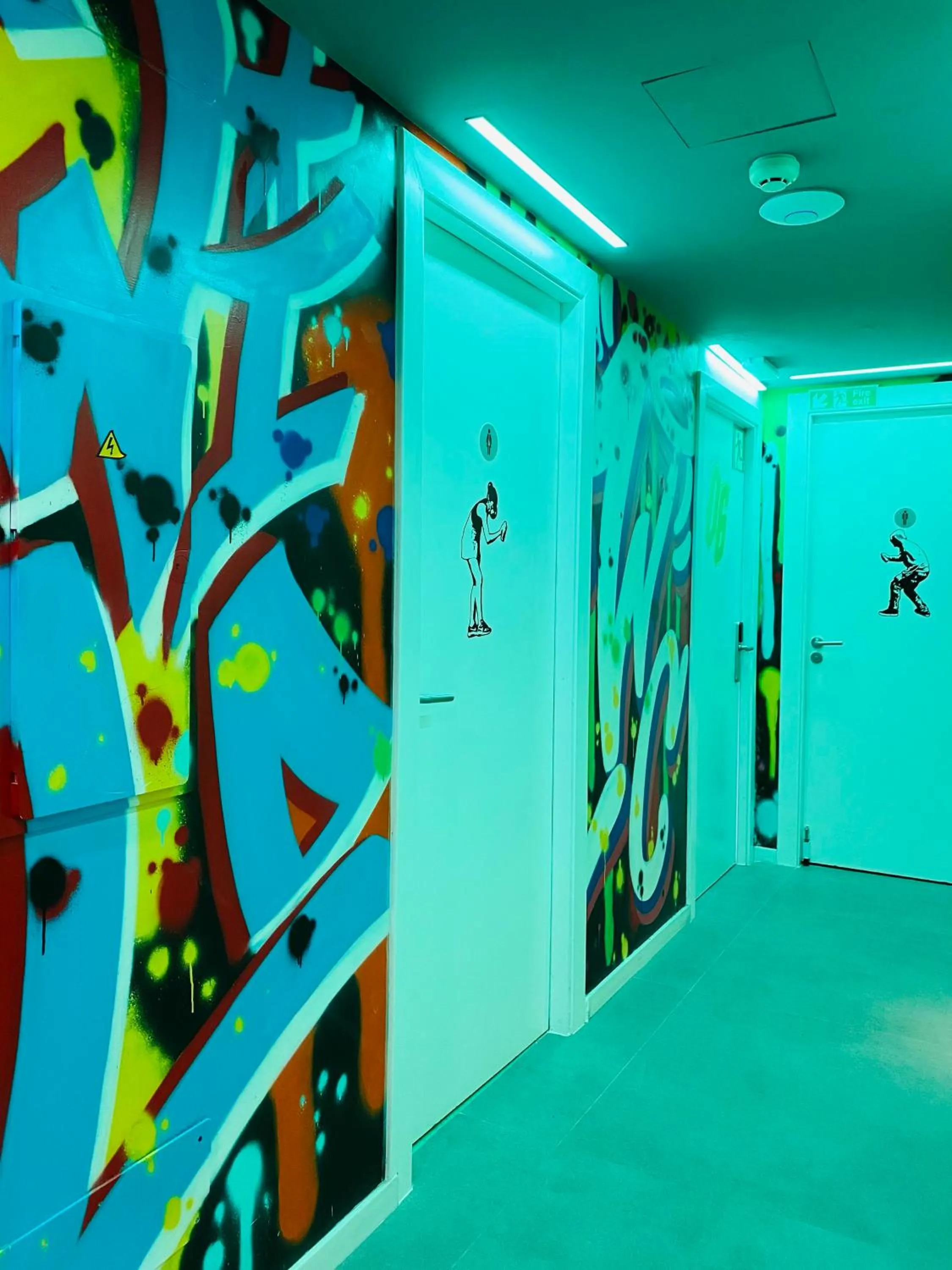 We Street Hostel - Albergue