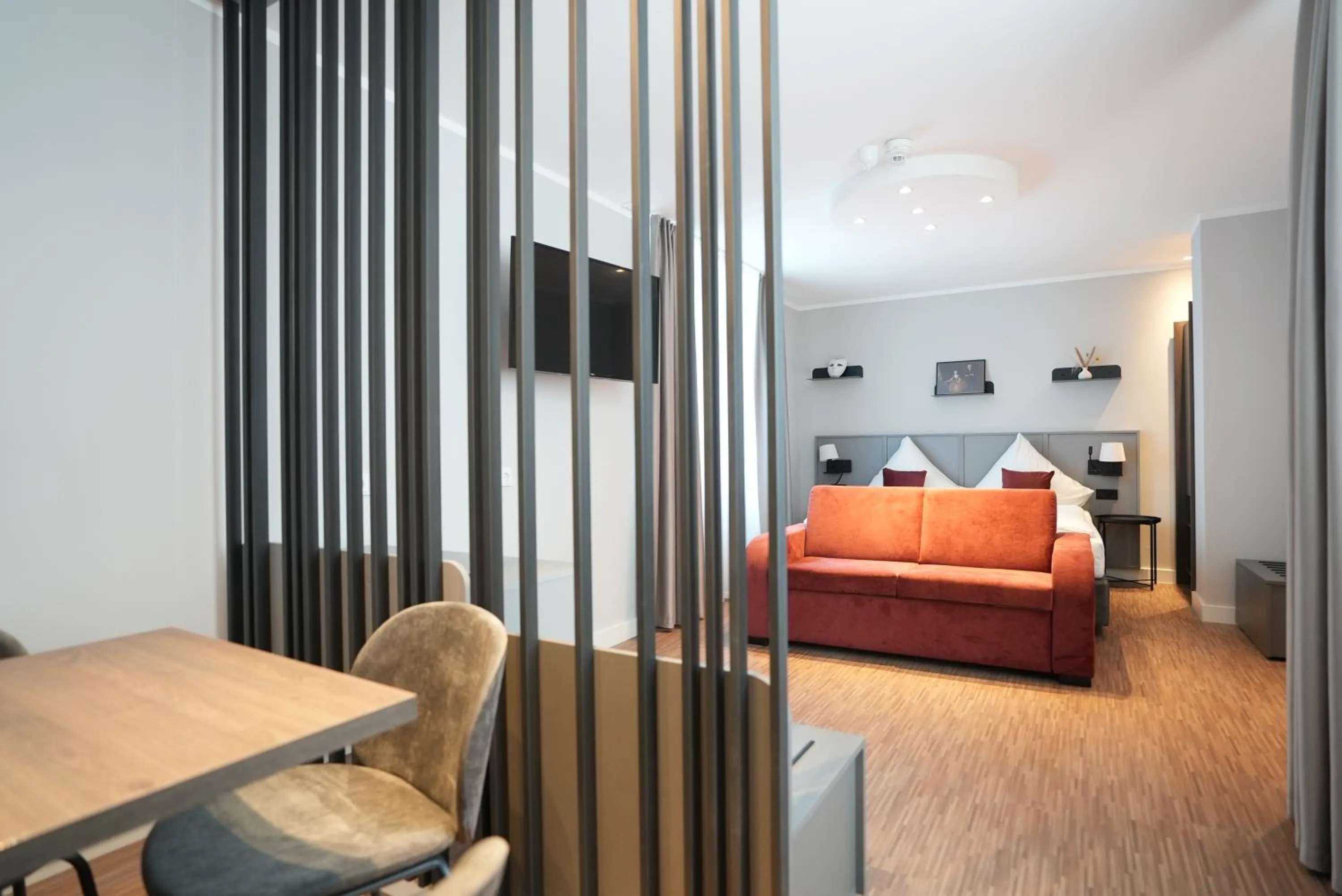 Photo of the whole room, Bed in Boutique Kaiser - Hotel & Apartments