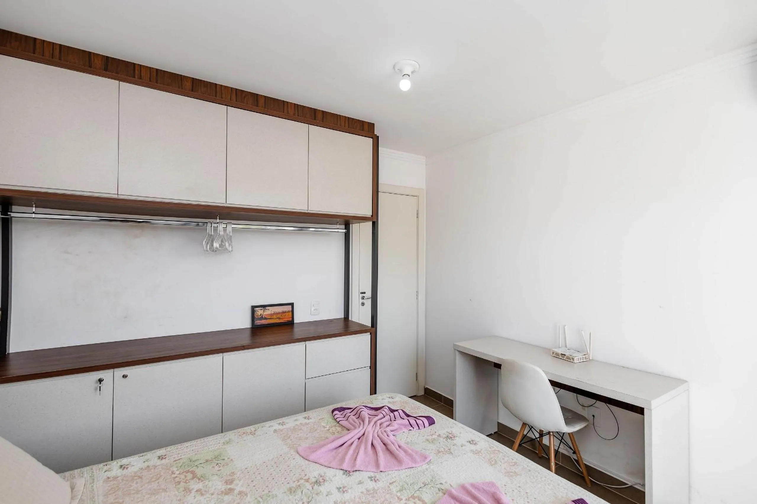 Bedroom, Bed in Completa casa apenas 700m da praia