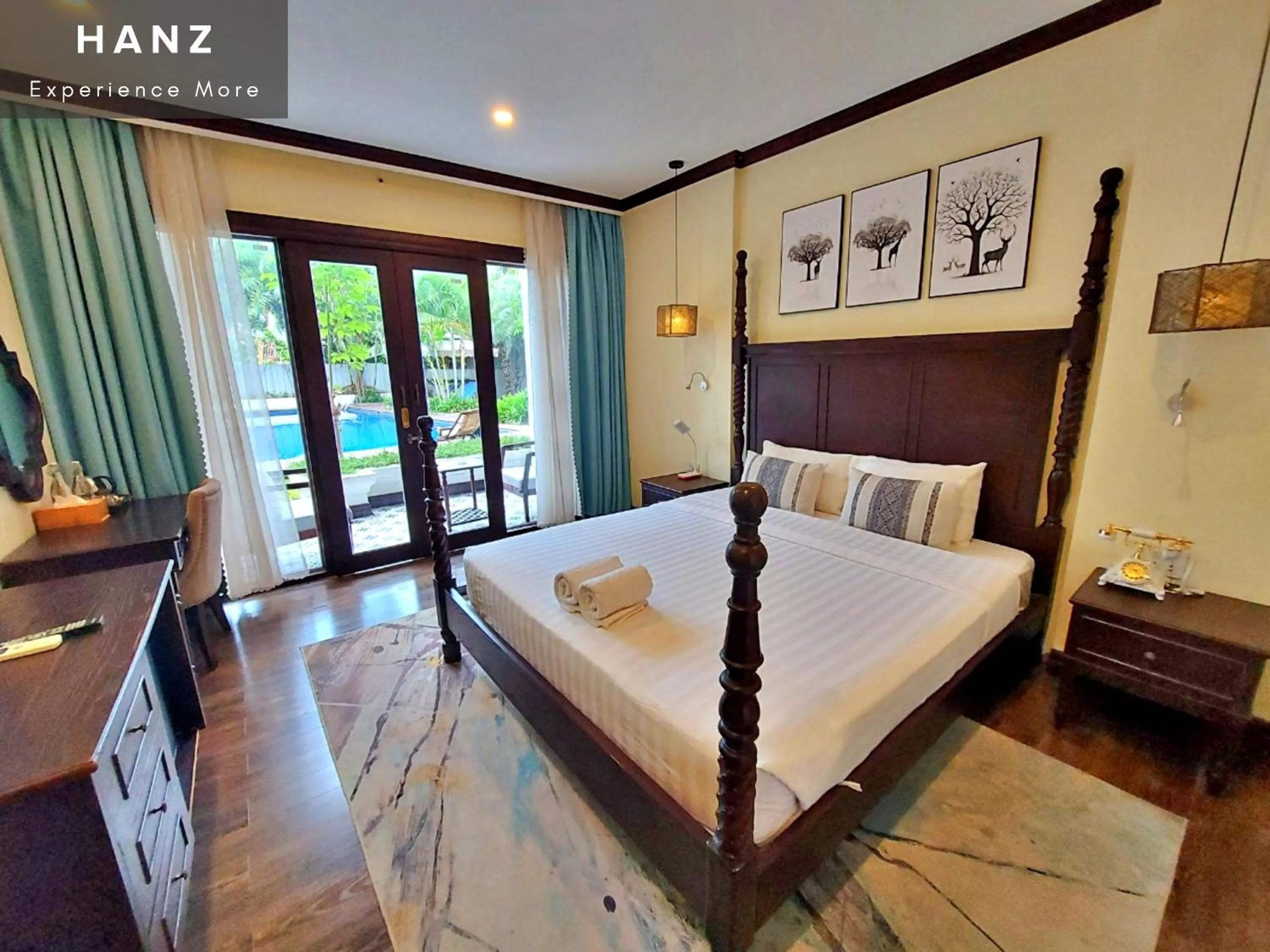 Bed in Sunrise Hotel Luang Prabang MekongRiver