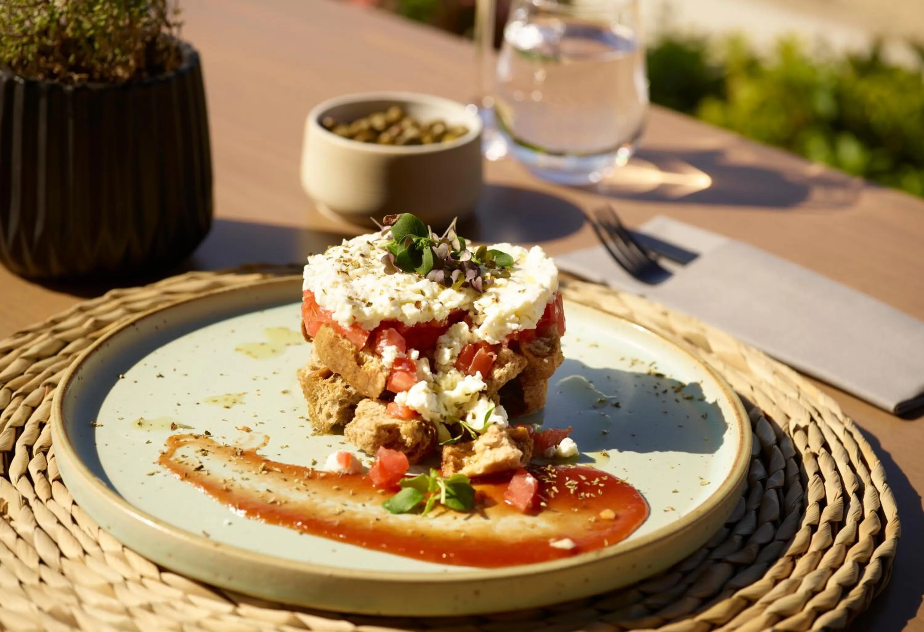 Restaurant/places to eat in Asterion Suites & Spa - Designed for Adults