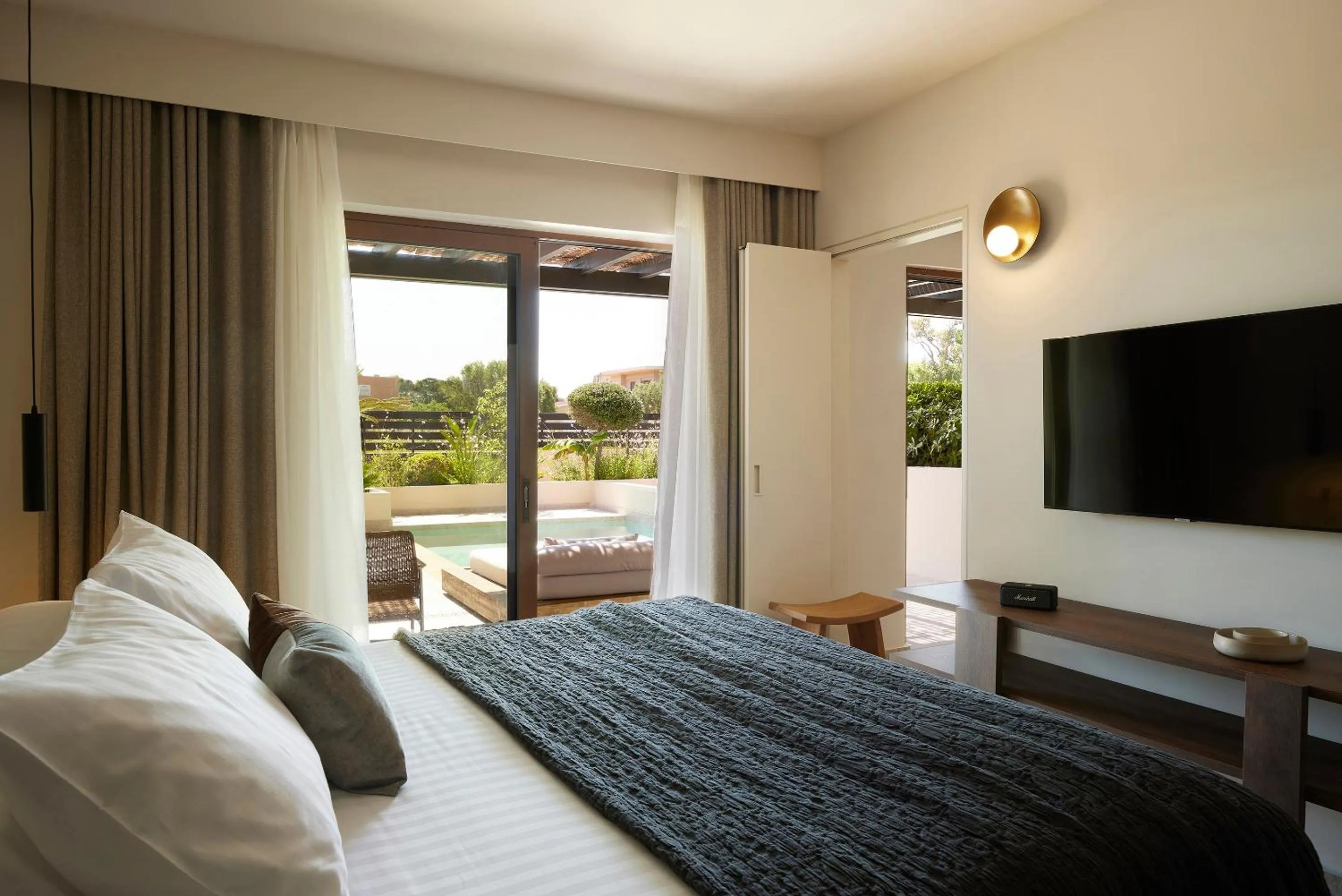 Bedroom, Bed in Asterion Suites & Spa - Designed for Adults