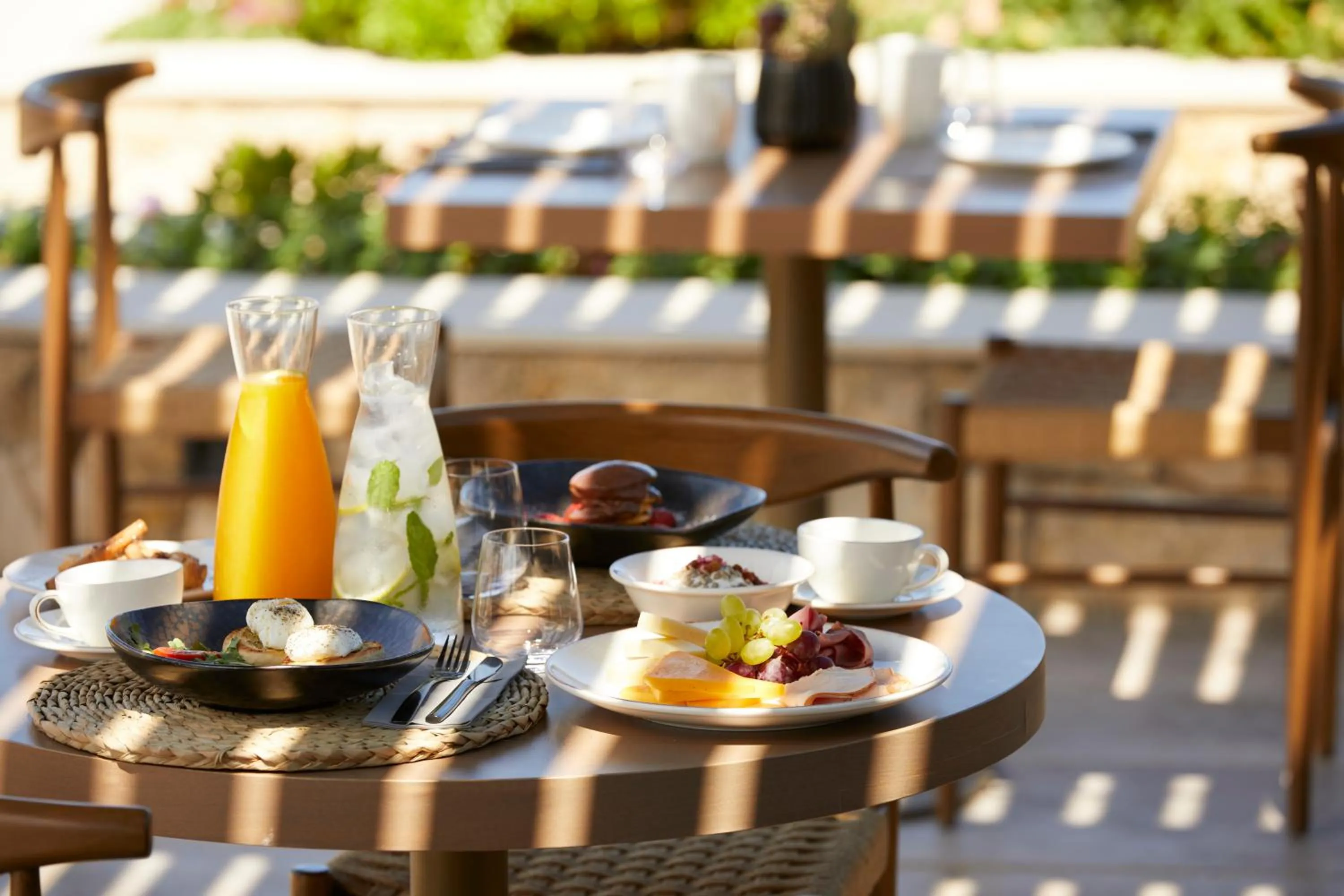 Restaurant/places to eat in Asterion Suites & Spa - Designed for Adults