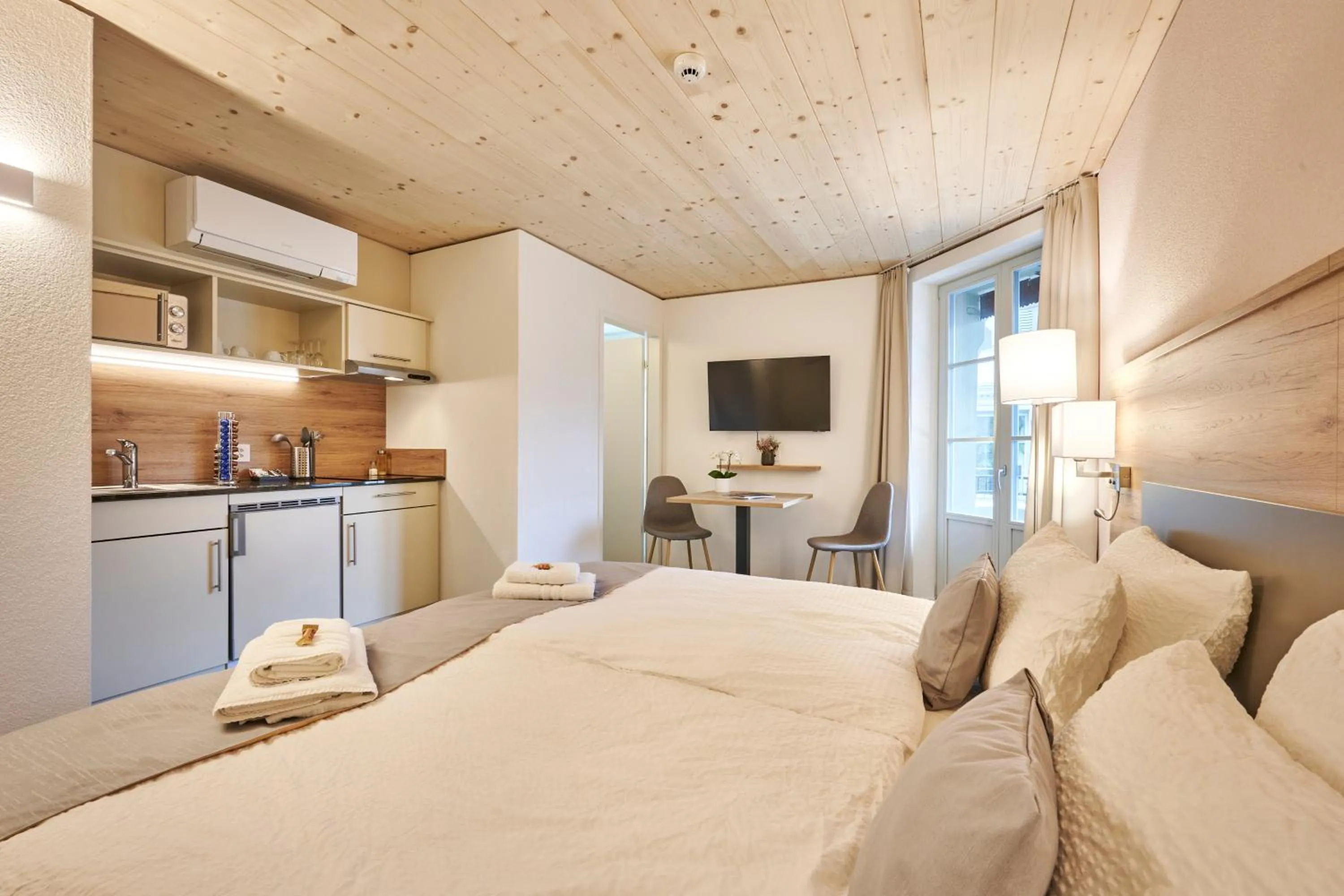 Bed in Aparthotel Krone - Self Check-In