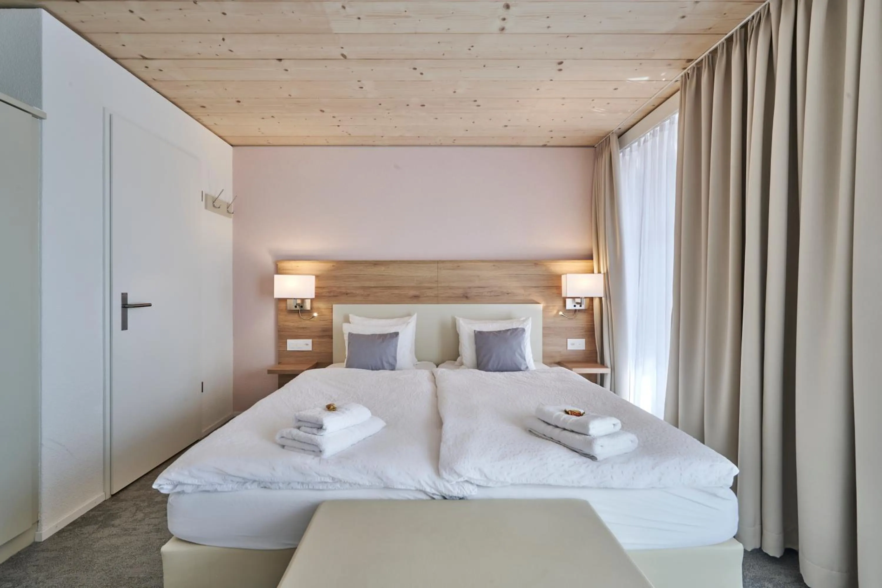 Bed in Aparthotel Krone - Self Check-In