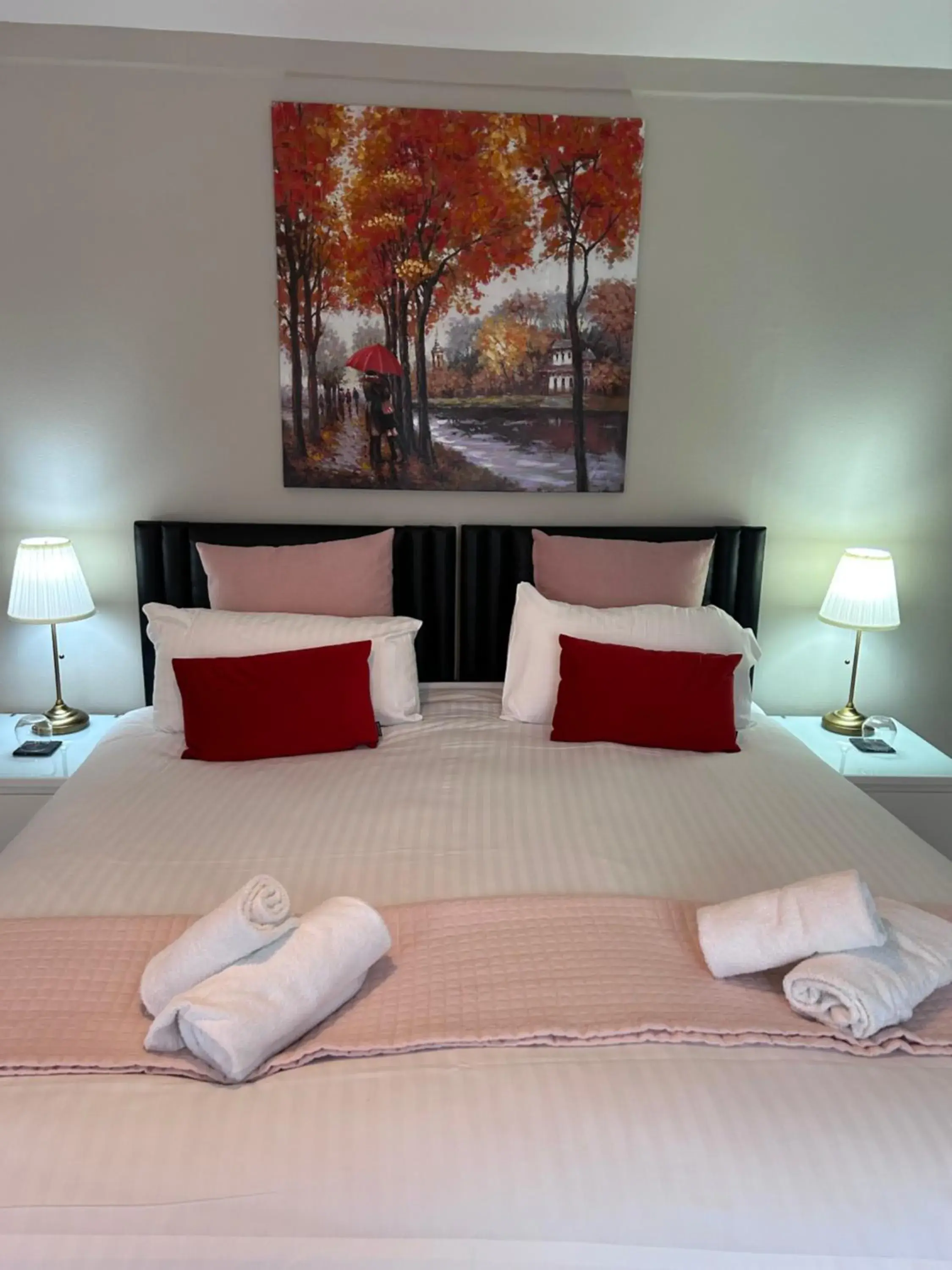 King Room with Garden View in The Lethbridge Arms King Room with Garden View in The Lethbridge Arms