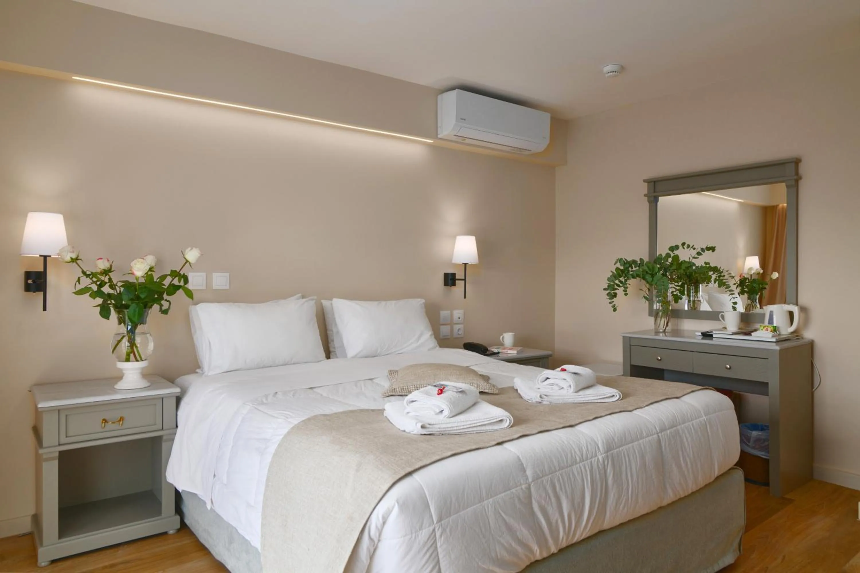 Bed in Fedriades Delphi Hotel