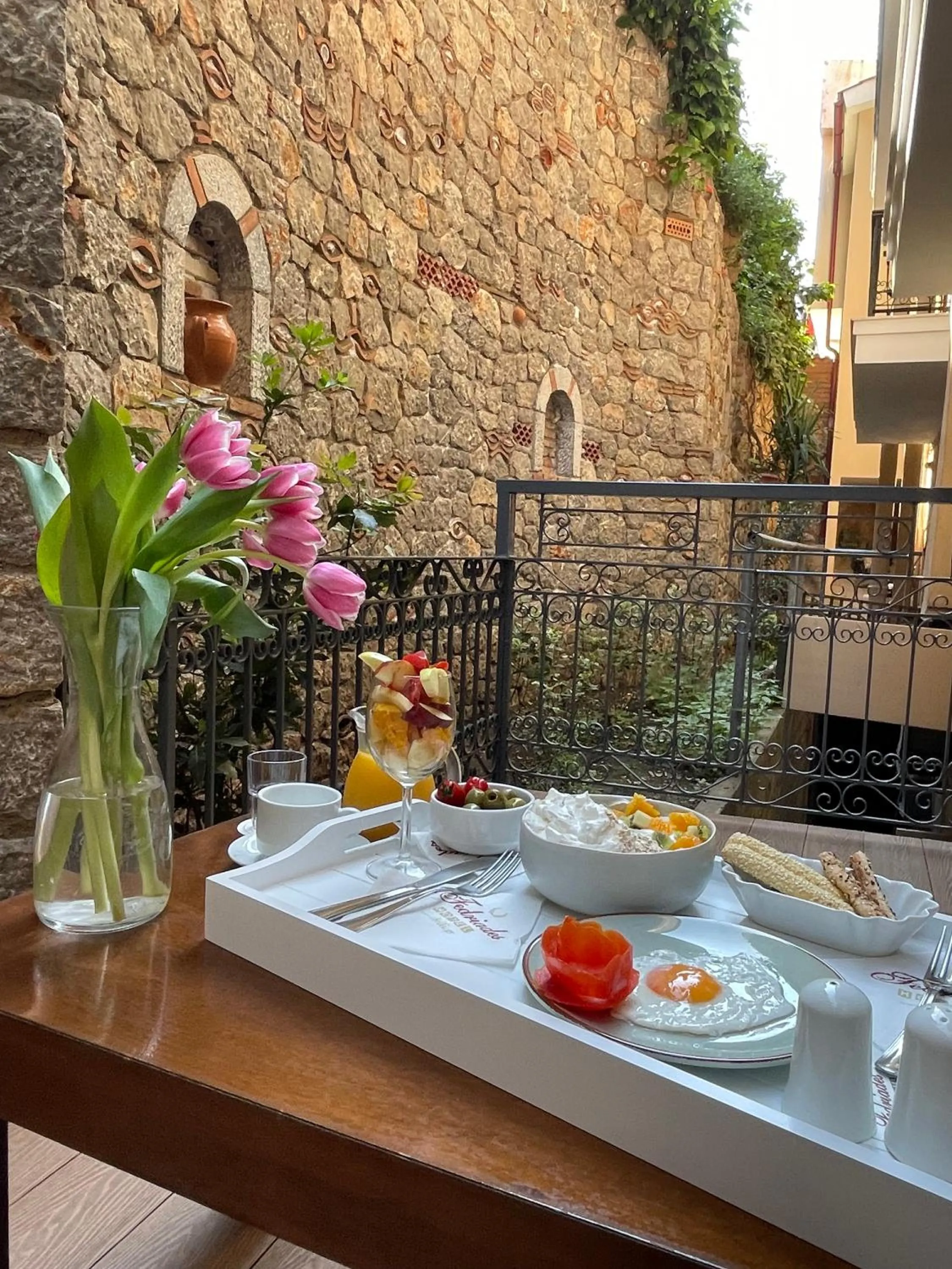 Balcony/Terrace in Fedriades Delphi Hotel