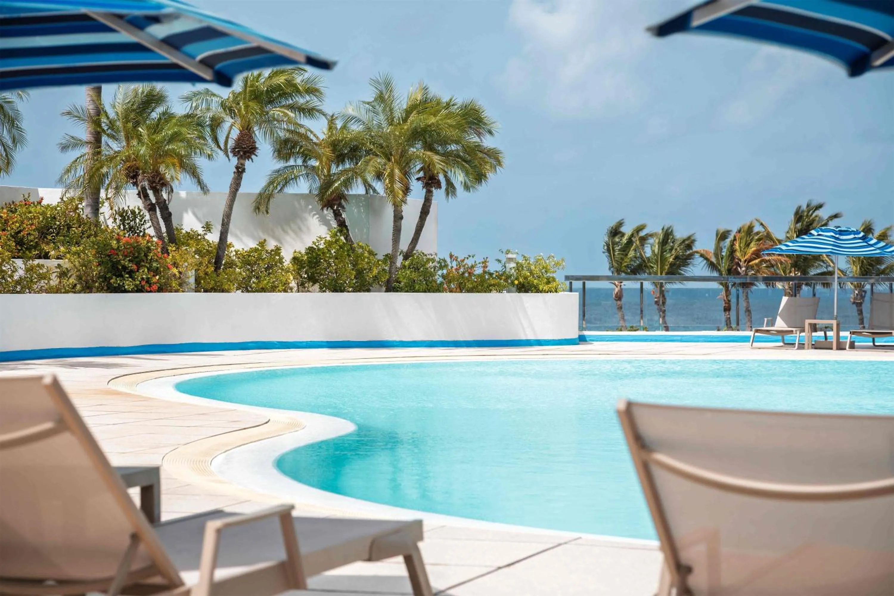 Pool view in Royal Islander Club Resort La Terrasse