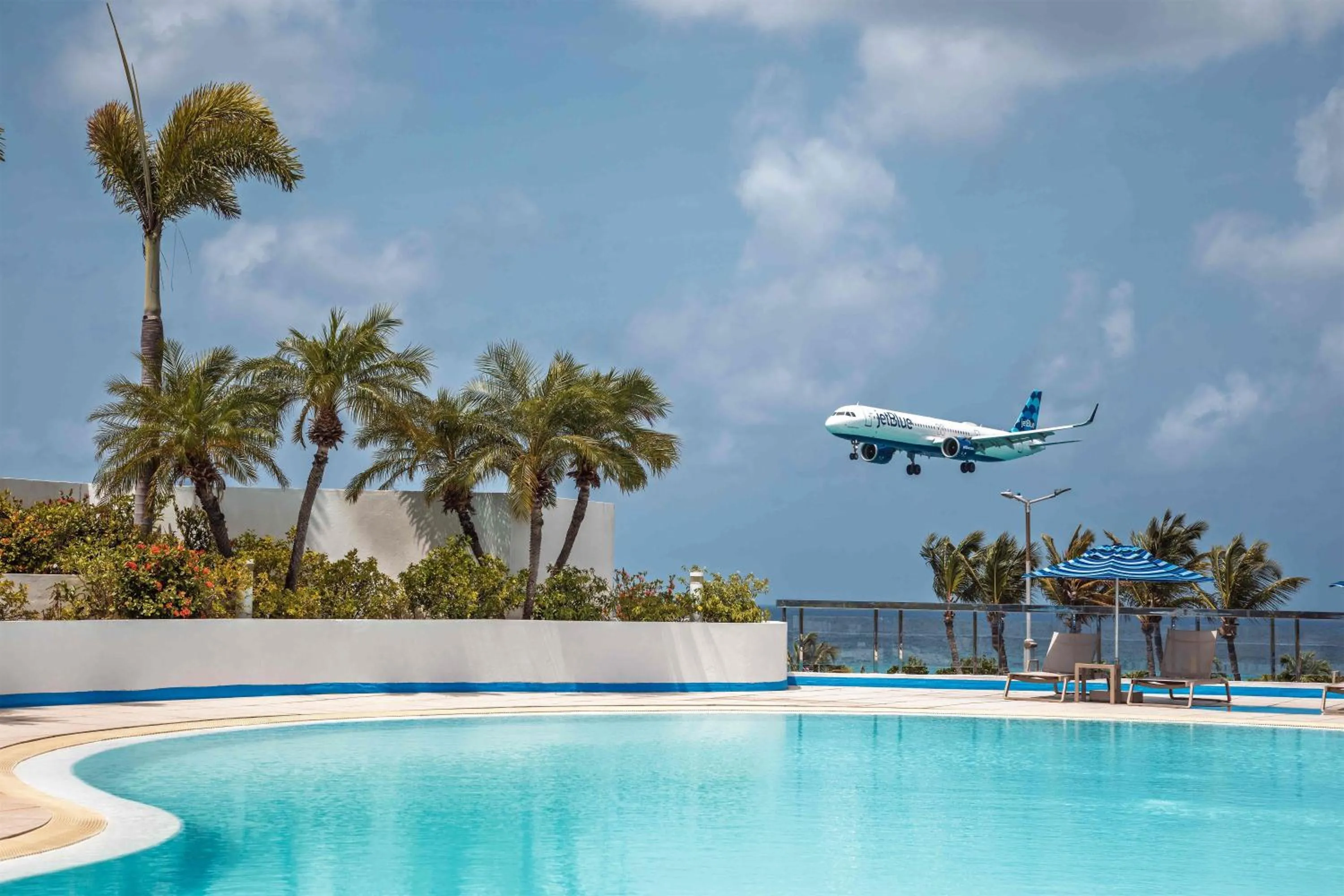 Pool view in Royal Islander Club Resort La Terrasse