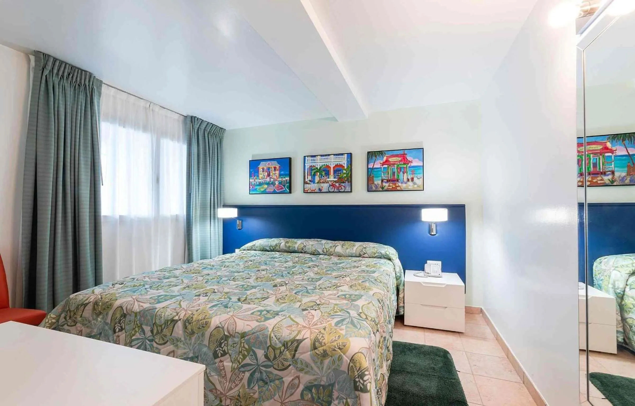 Photo of the whole room, Bed in Royal Islander Club Resort La Terrasse