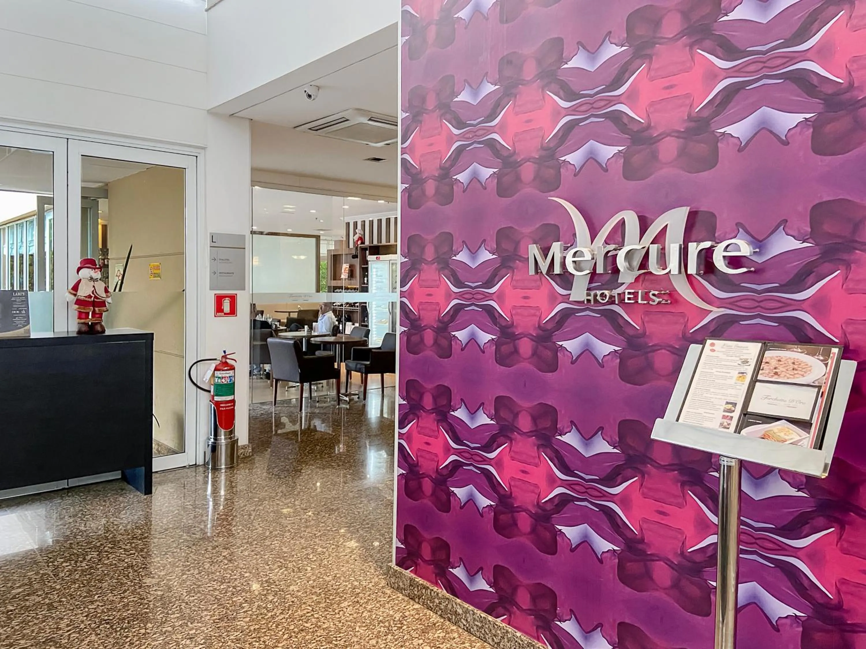 Restaurant/places to eat in Sofisticado Hotel na Vila Olimpia