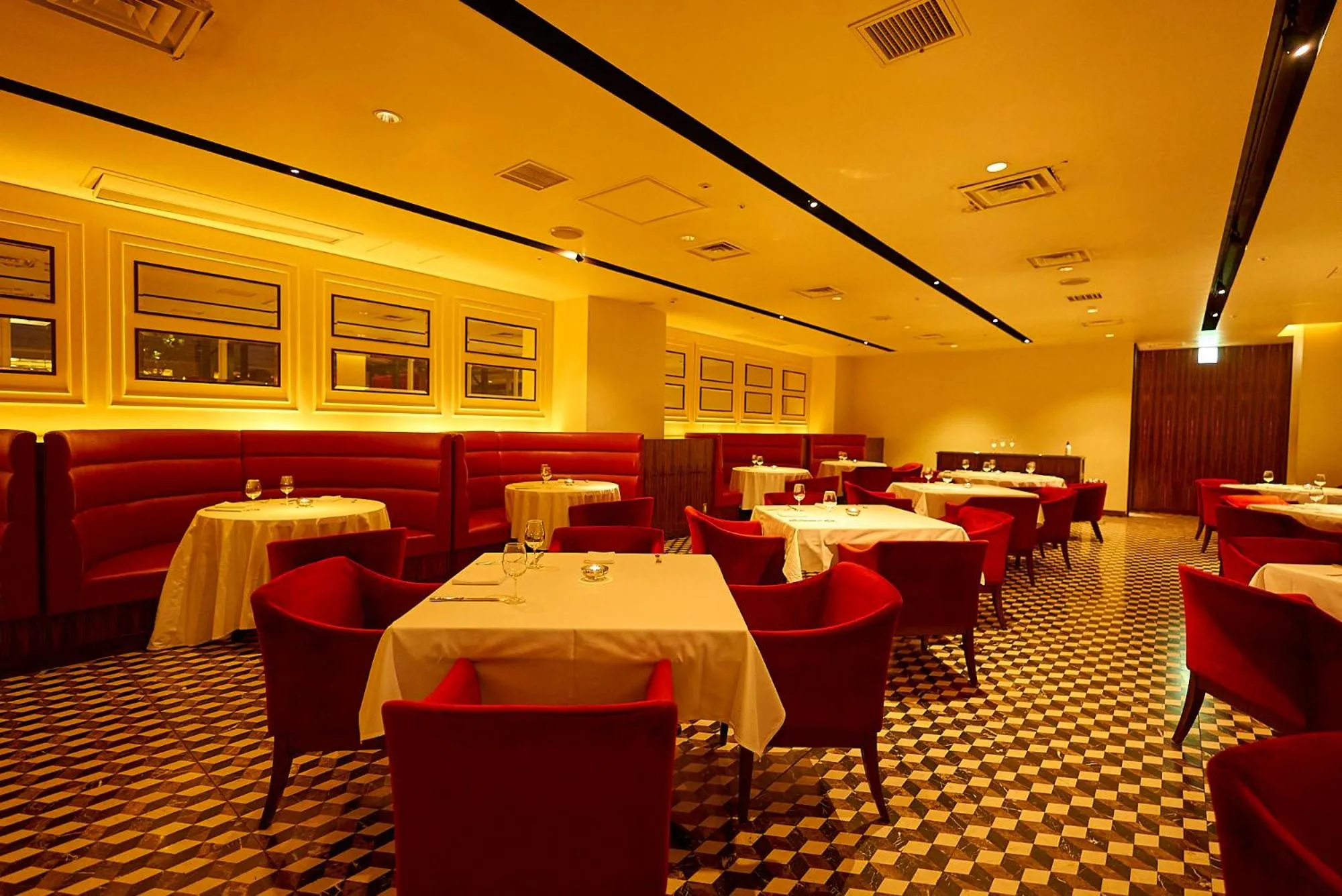 Restaurant/places to eat in THE skM TOKYO HOTEL & DINING