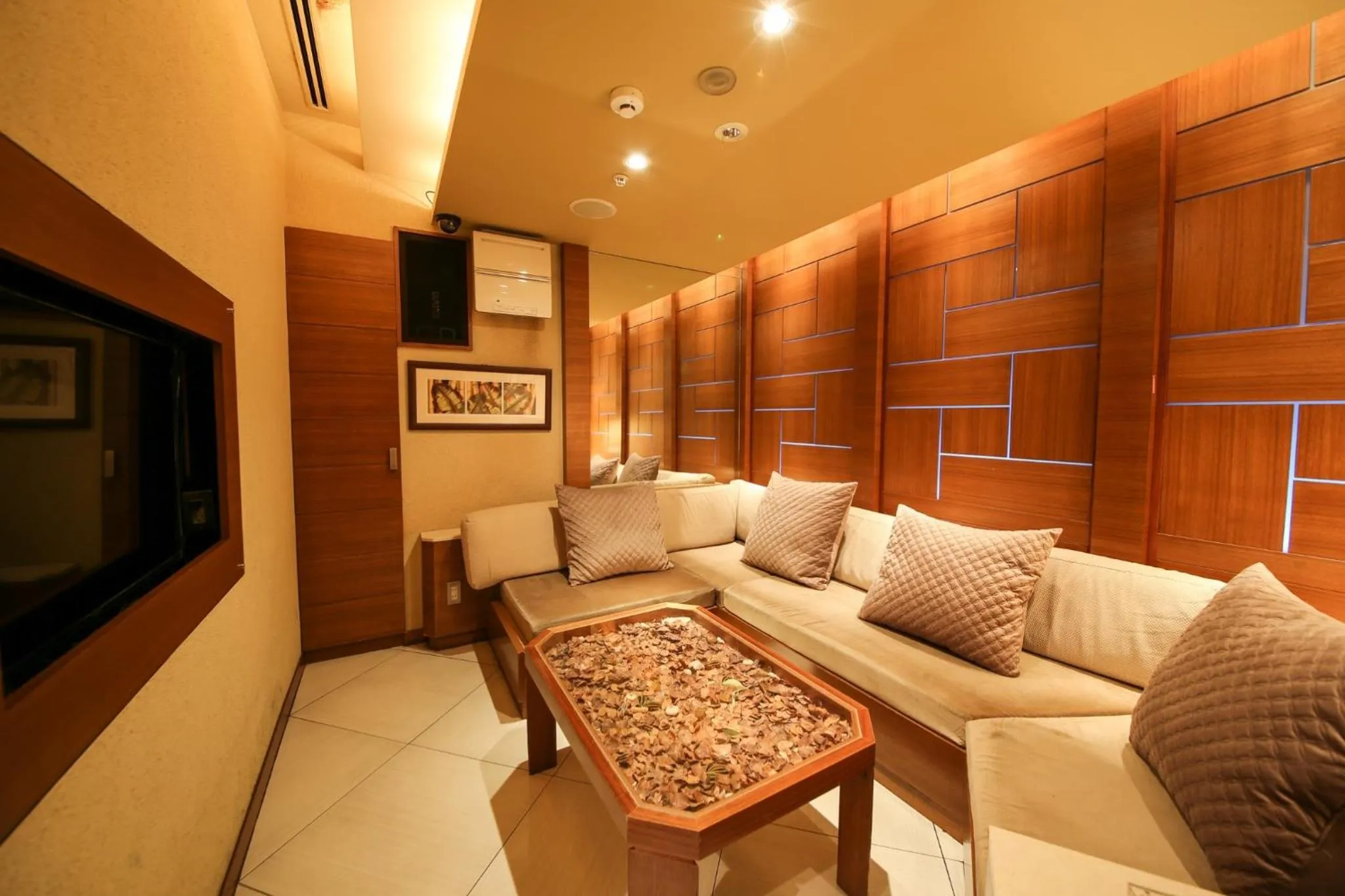 Restaurant/places to eat in THE skM TOKYO HOTEL & DINING