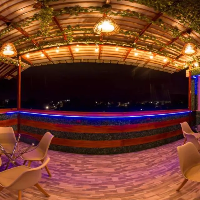 Restaurant/places to eat in Sonqu Tarapoto