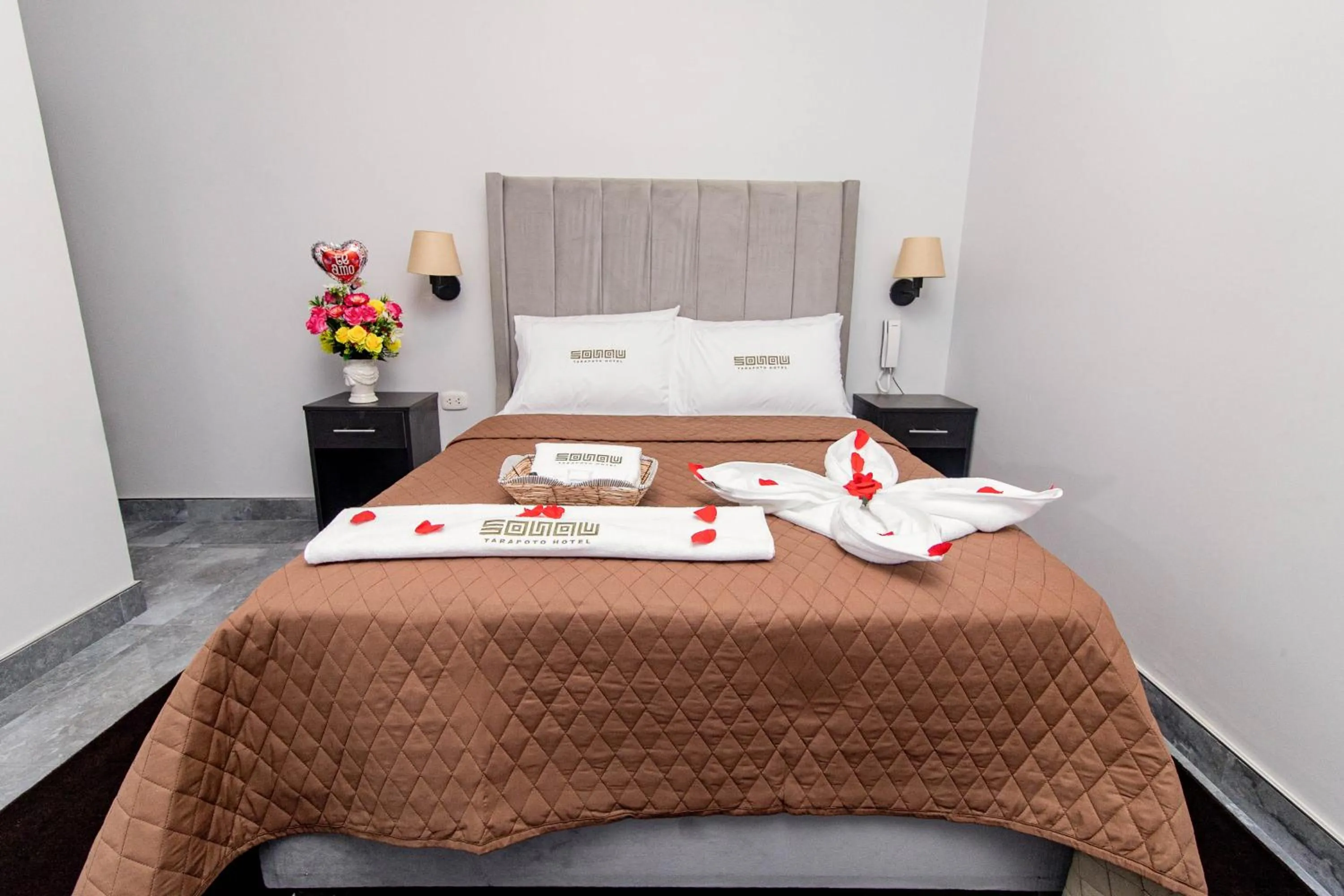 Bed in Sonqu Tarapoto