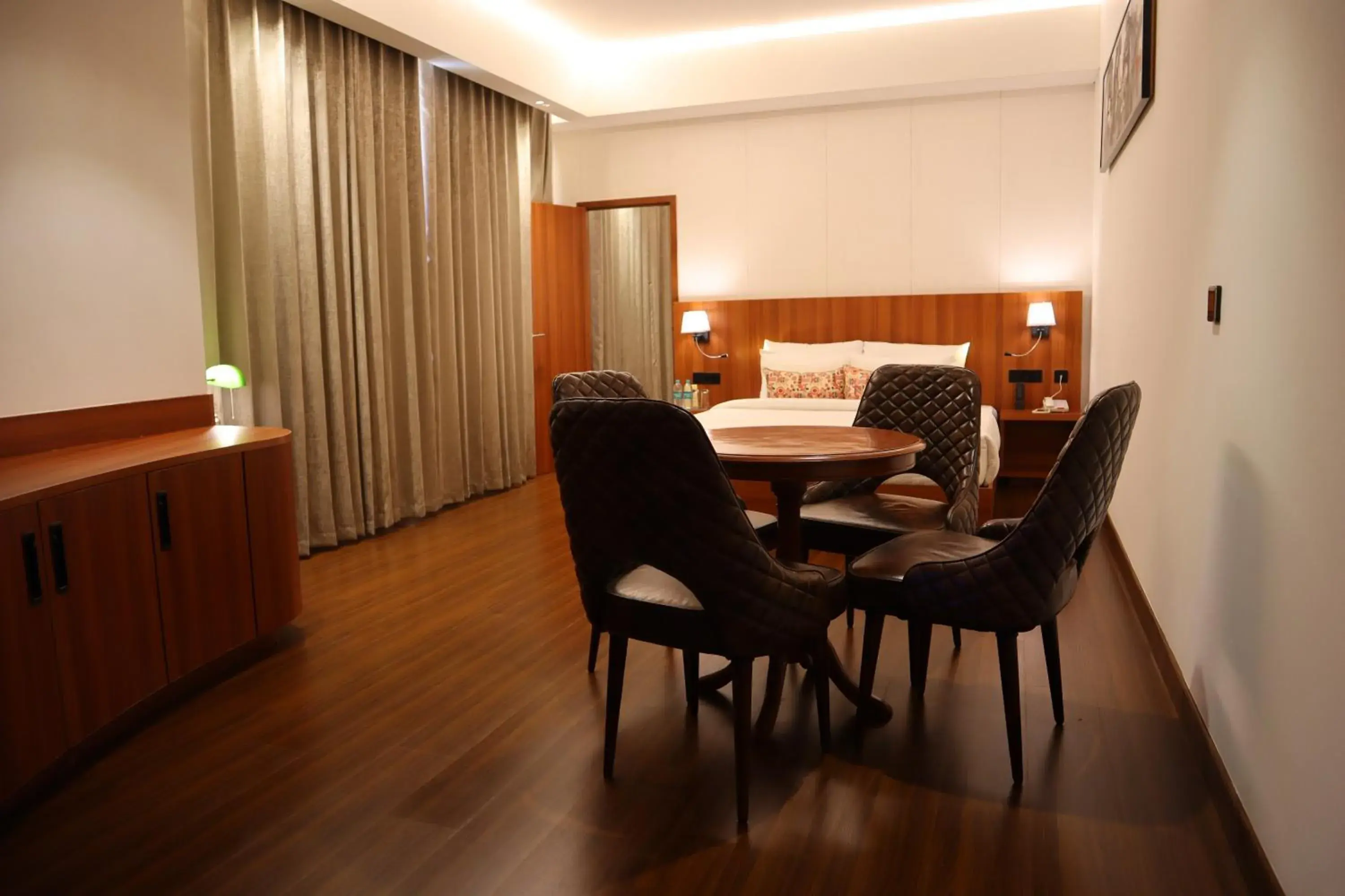 Family Room with Shower - single occupancy in The Mars Resorts Family Room with Shower - single occupancy in The Mars Resorts