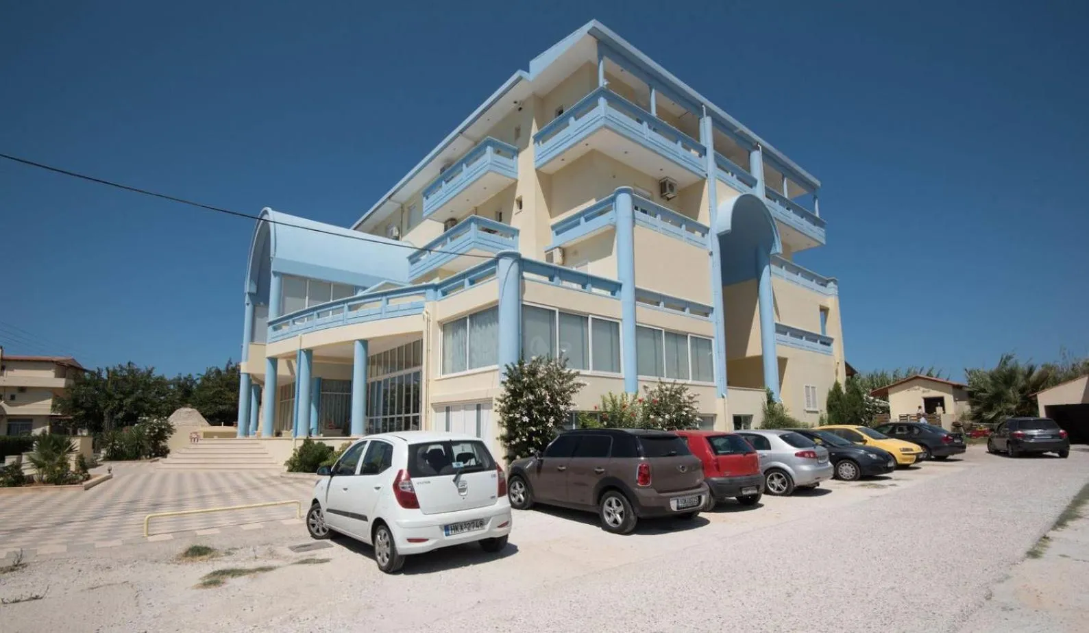 Facade/entrance in Eleni Palace