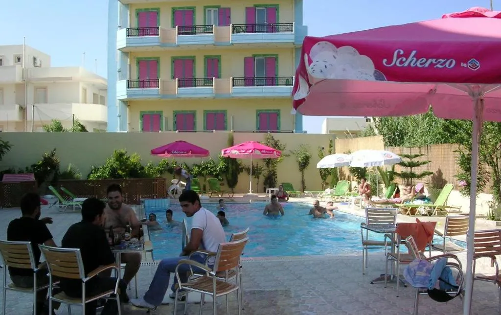 Swimming pool in Eleni Palace