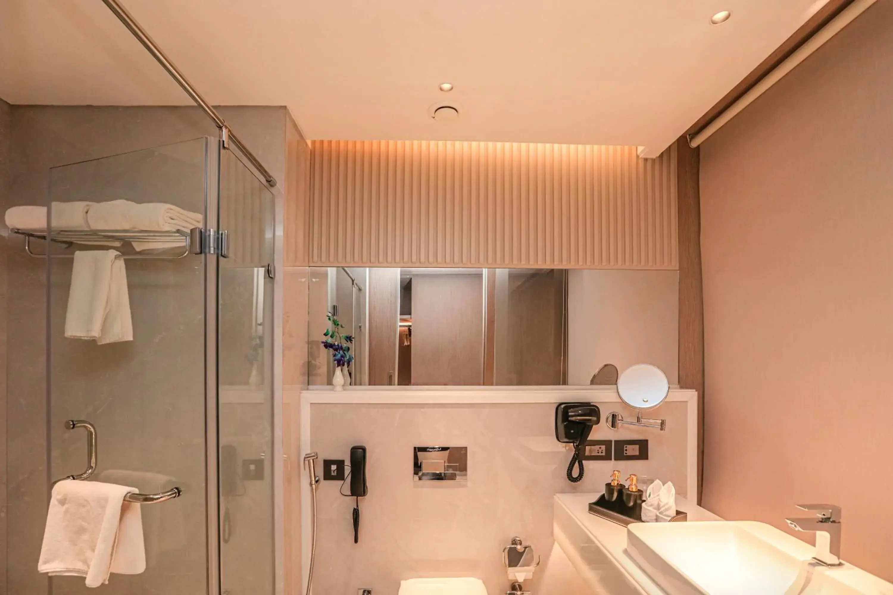 Bedroom in Regenta Place Verka Amritsar Bedroom in Regenta Place Verka Amritsar