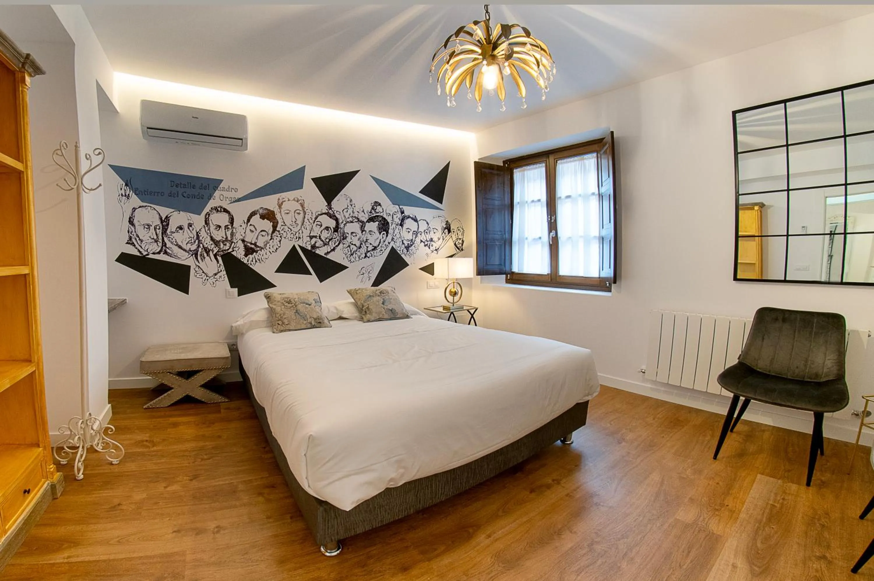 Bedroom, Bed in Cervantes 5 Collection - Greco Aparcamiento en el Edificio