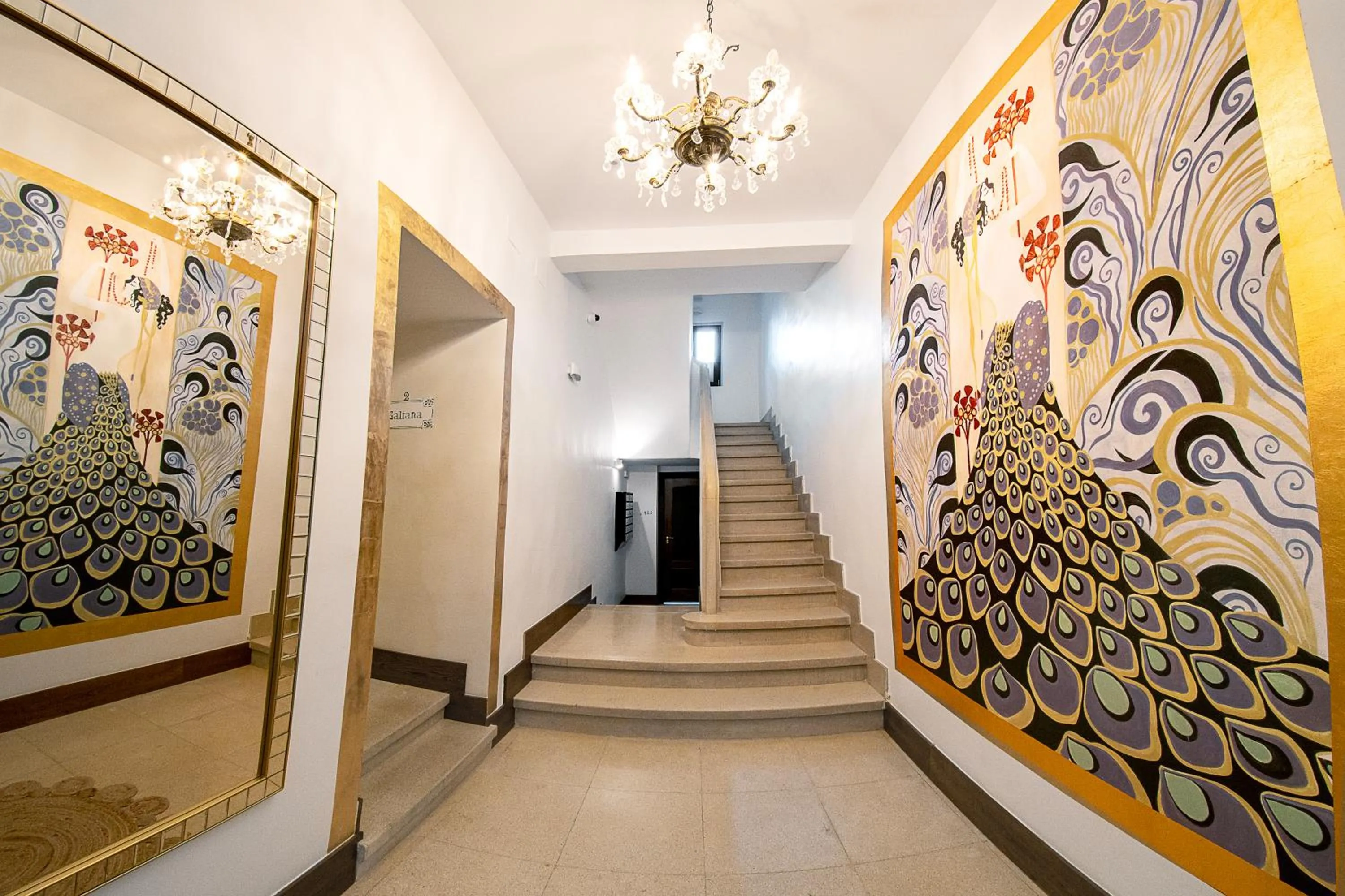 Lobby or reception in Cervantes 5 Collection - Greco Aparcamiento en el Edificio