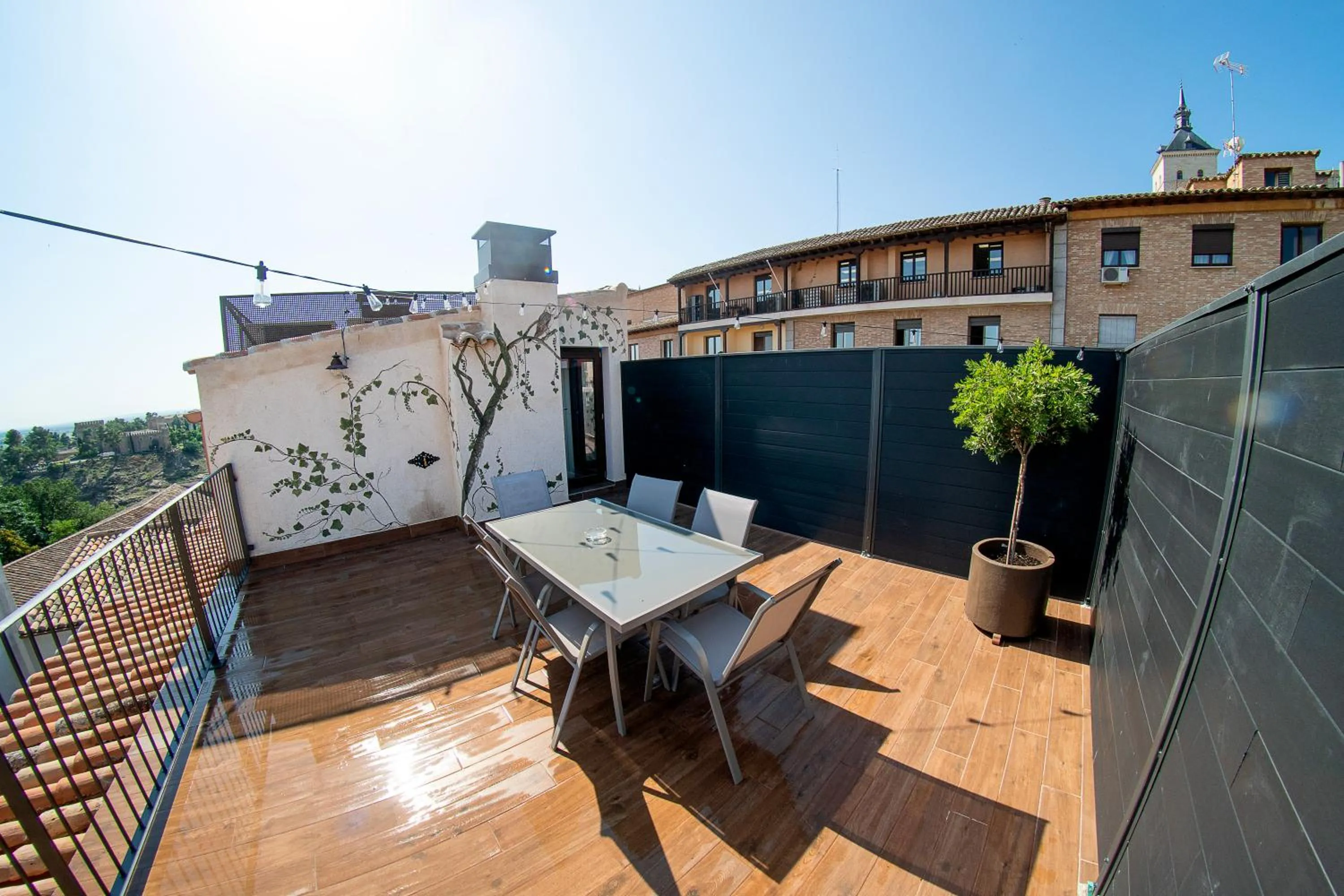 Balcony/Terrace in Cervantes 5 Collection - Greco Aparcamiento en el Edificio