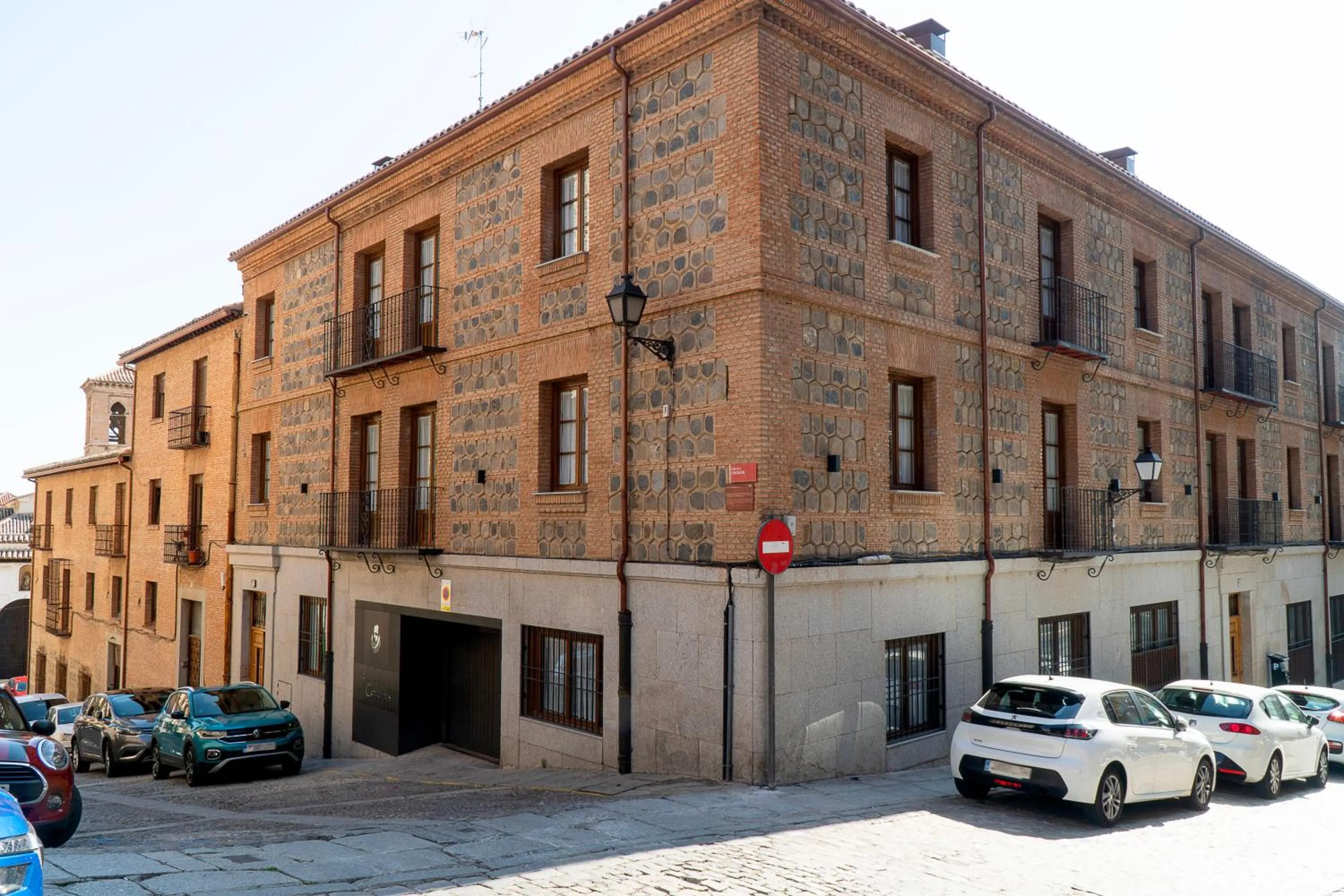 Property building in Cervantes 5 Collection - Greco Aparcamiento en el Edificio