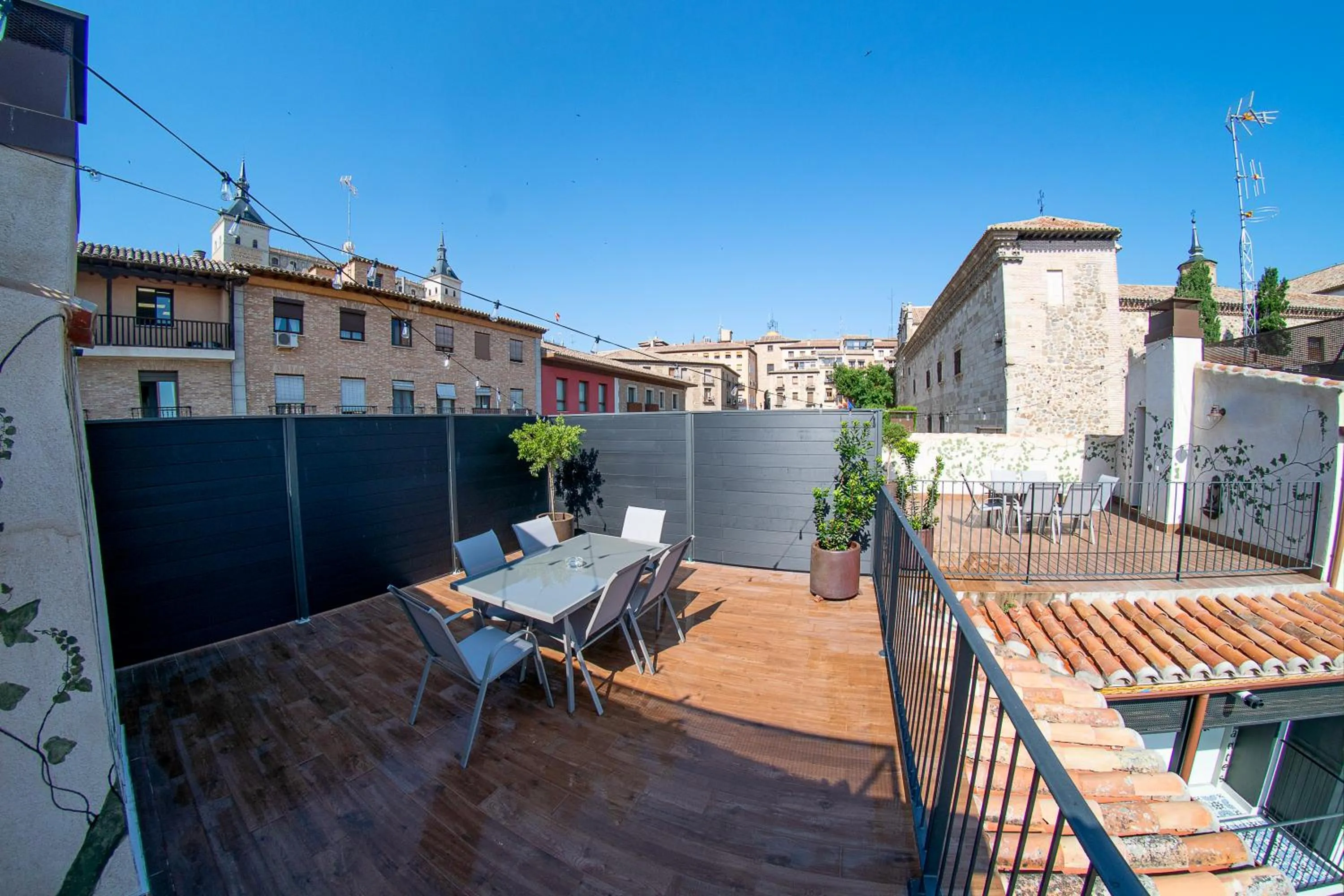 Balcony/Terrace in Cervantes 5 Collection - Greco Aparcamiento en el Edificio