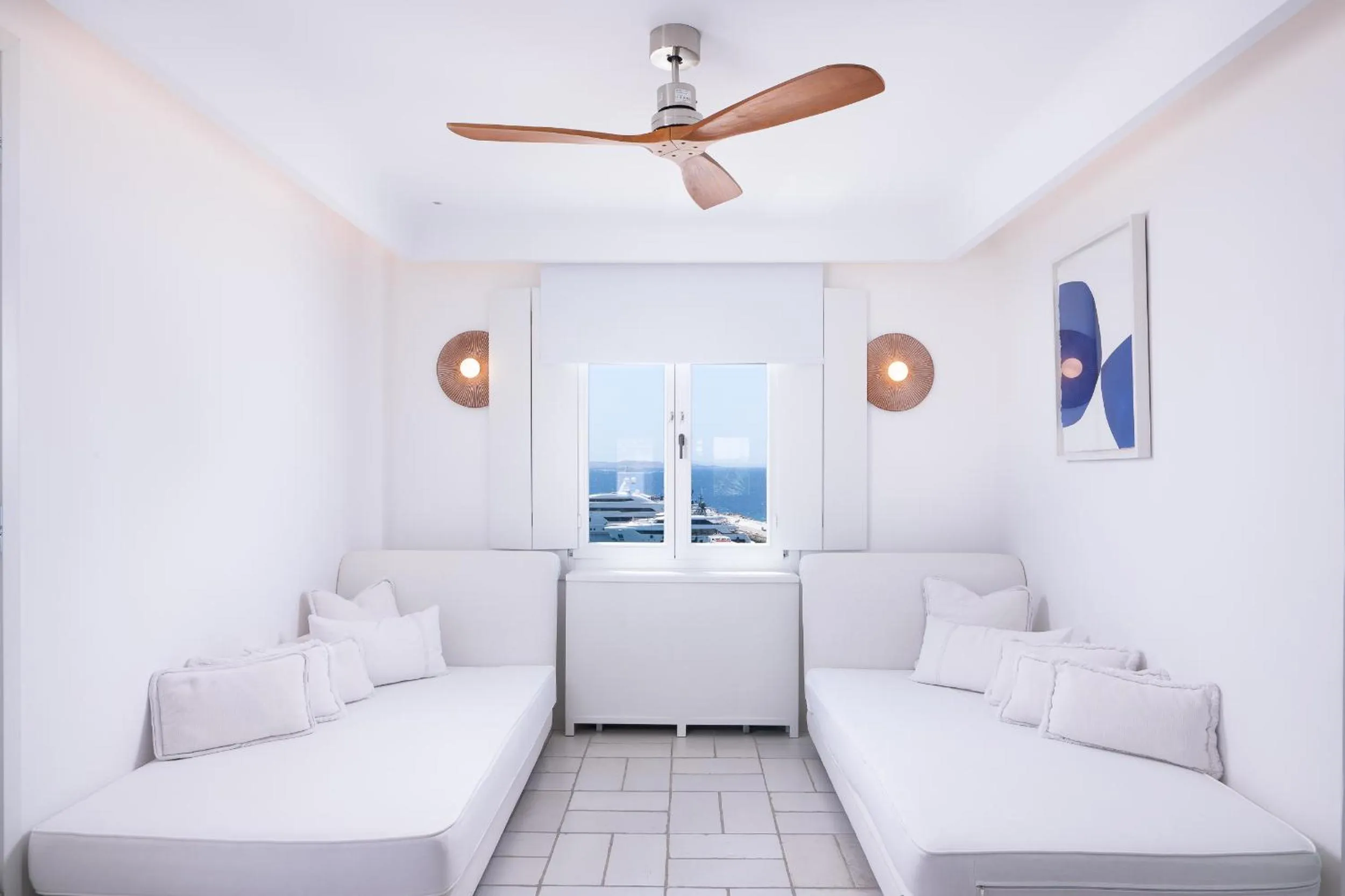 Photo of the whole room, Bed in Porto Mykonos