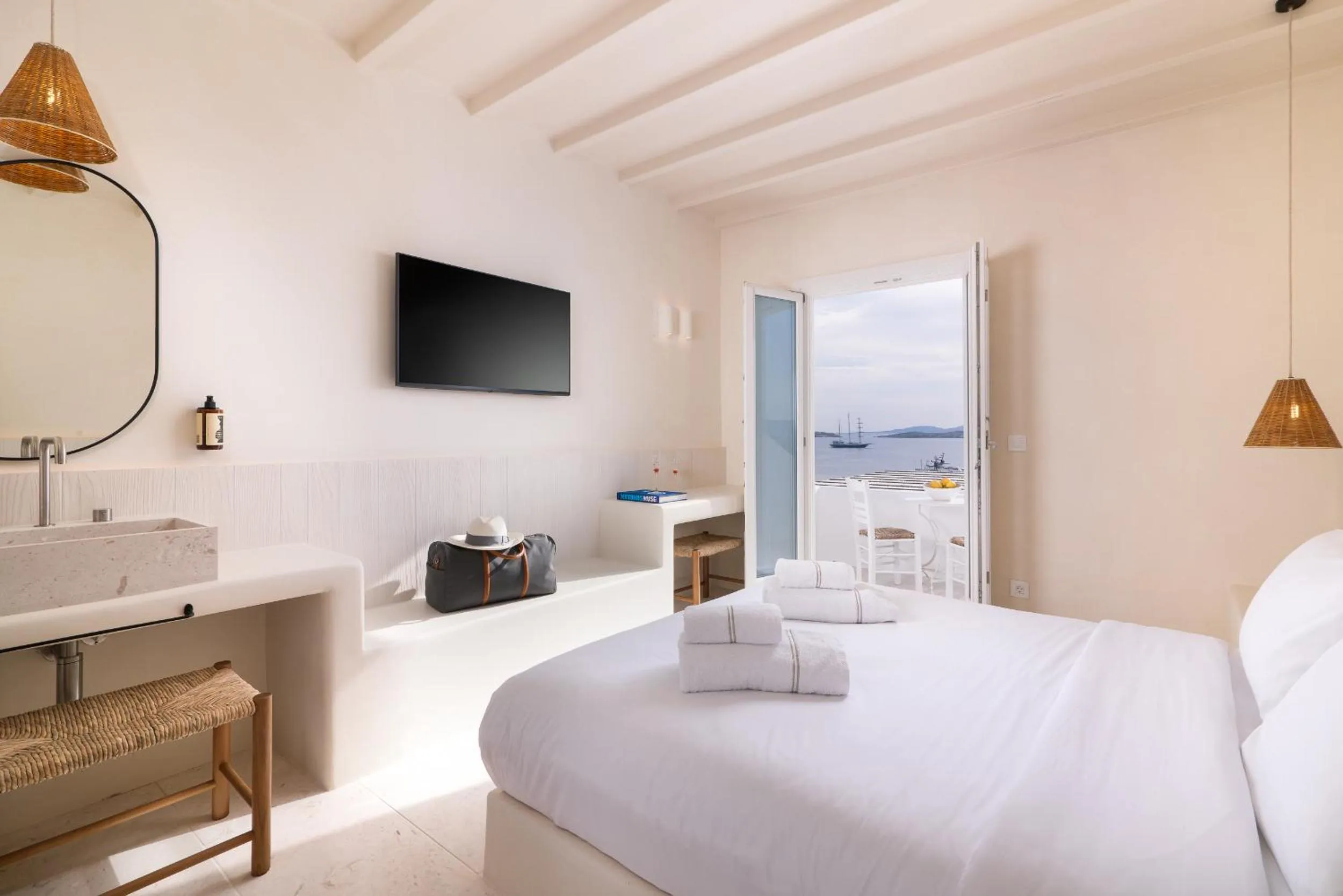 Photo of the whole room, Bed in Porto Mykonos