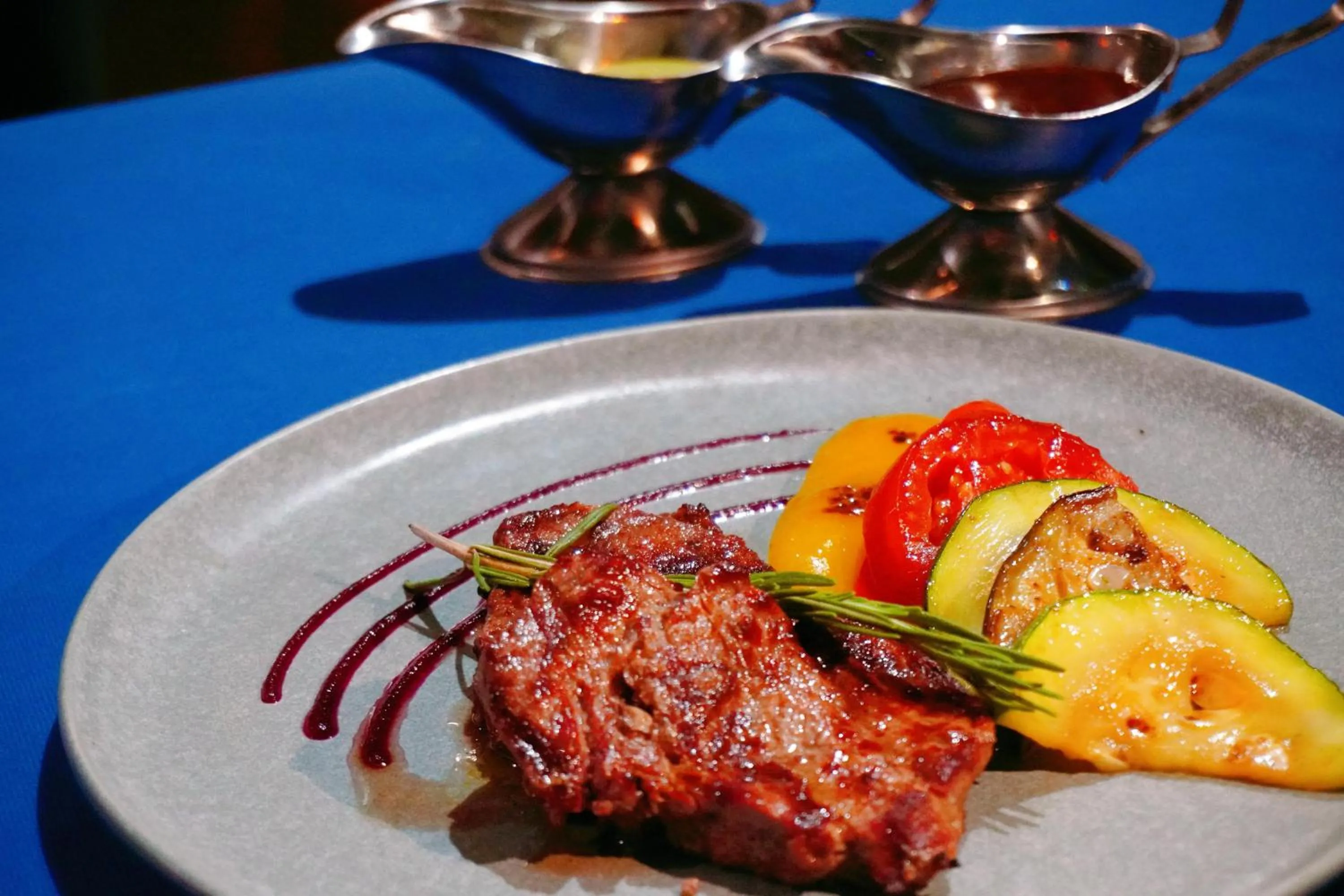 Restaurant/places to eat in Escale International Hotel