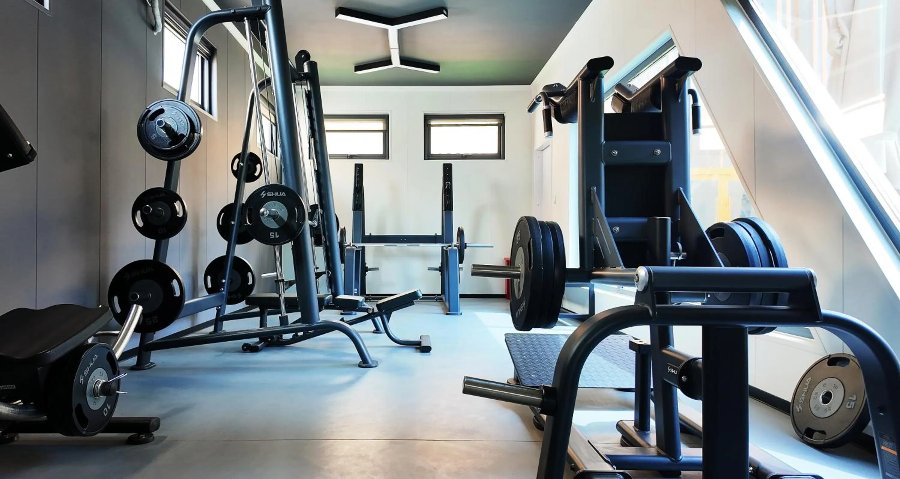 Fitness centre/facilities in Escale International Hotel