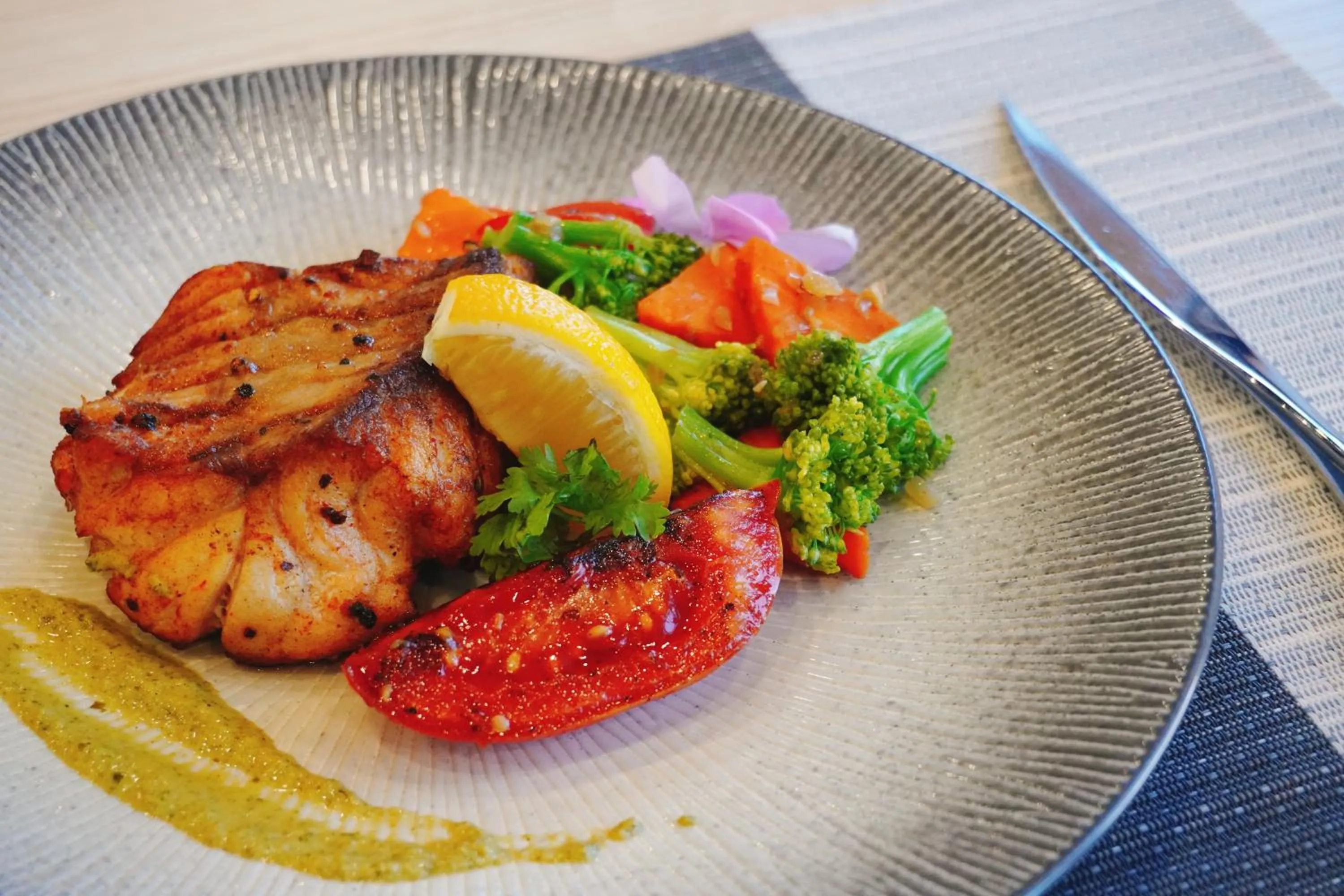 Restaurant/places to eat in Escale International Hotel