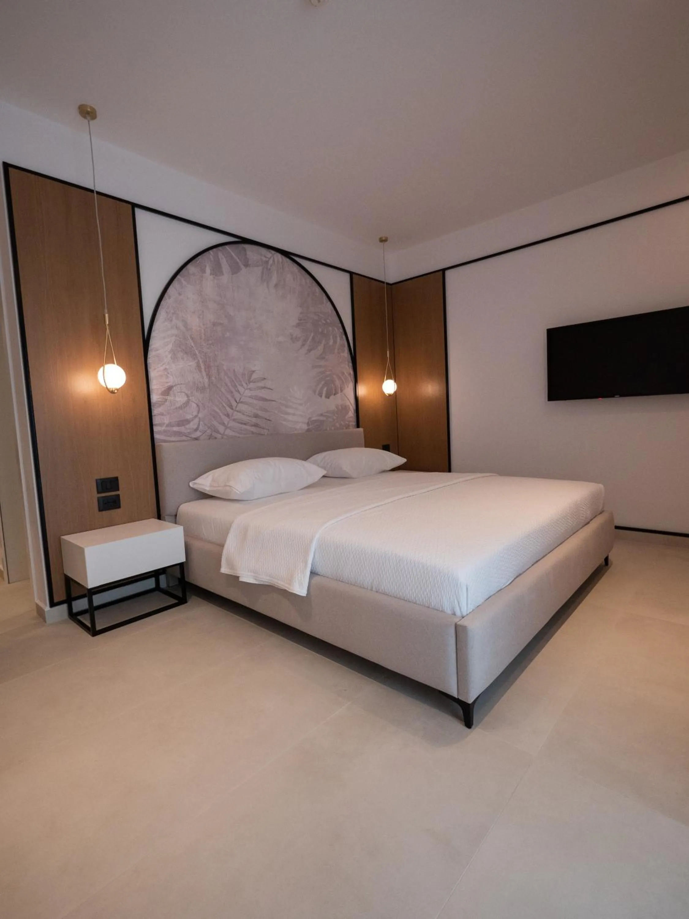 TV and multimedia in Colosseum Hotel