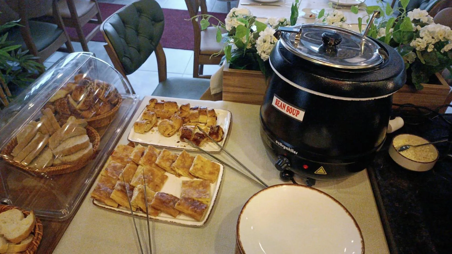 Coffee/tea facilities in The Kailyn Hotels&Suites Ataşehir