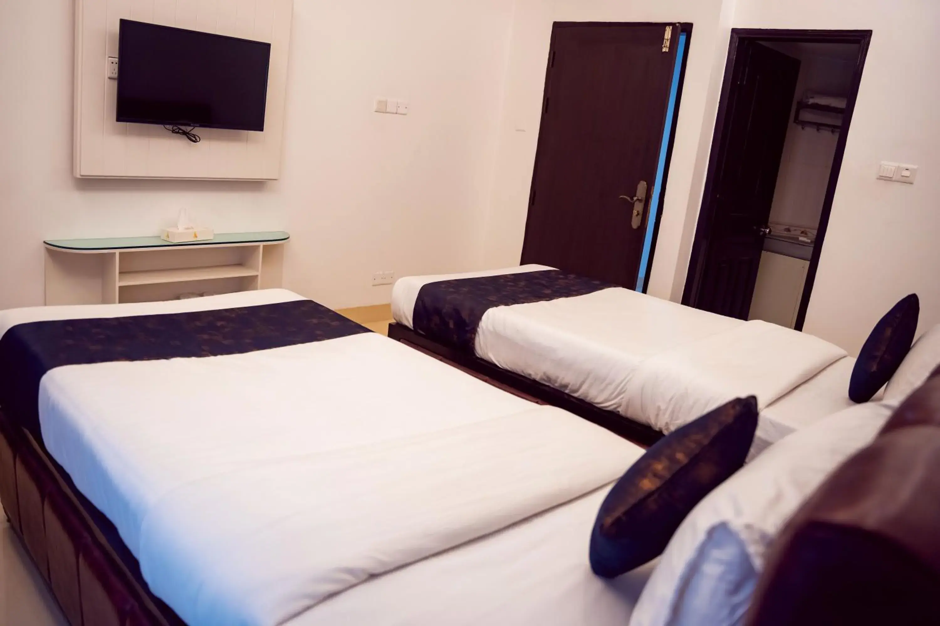 Twin Room in The Al Aqsa Twin Room in The Al Aqsa