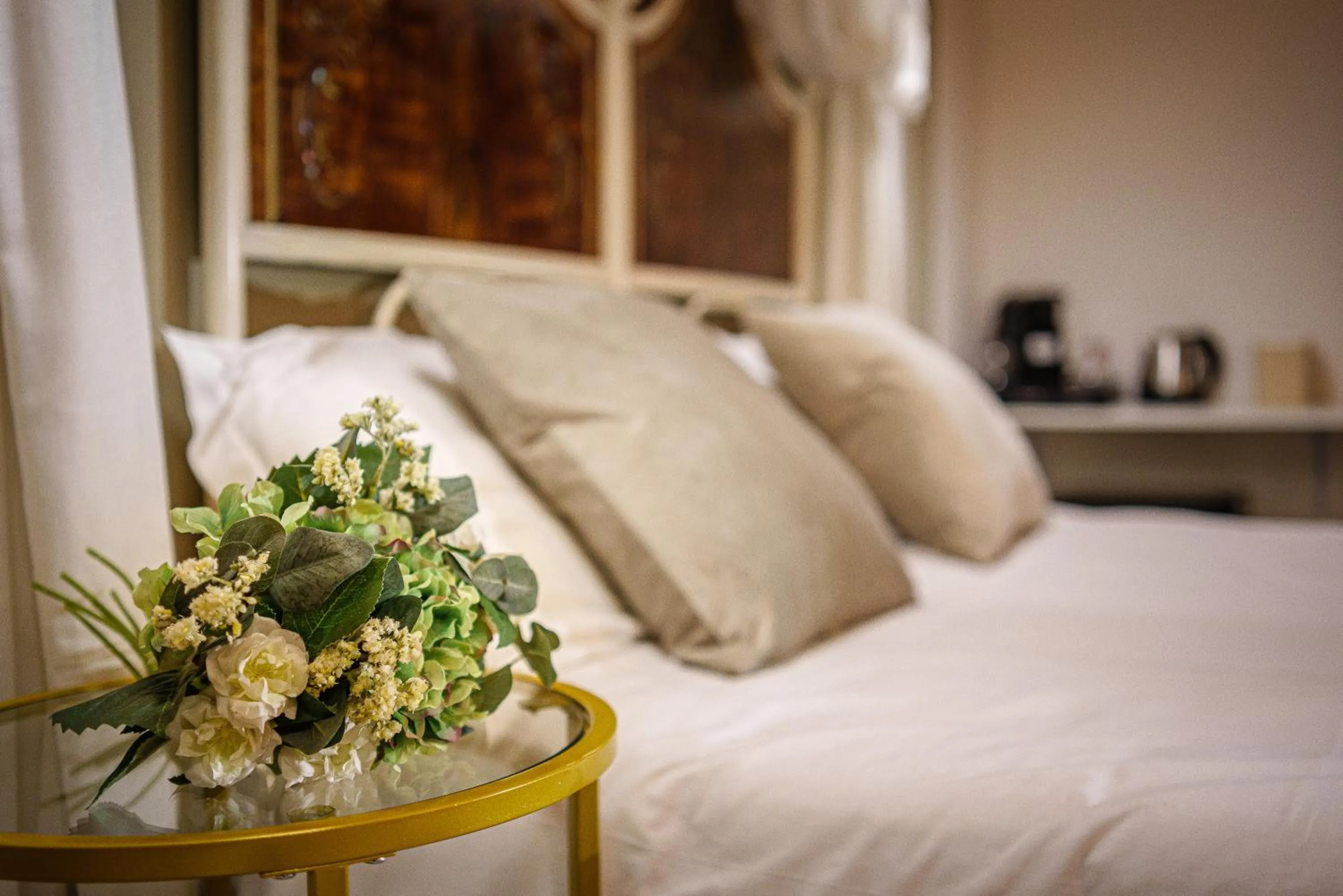 Decorative detail, Bed in Le Meraviglie di Alice