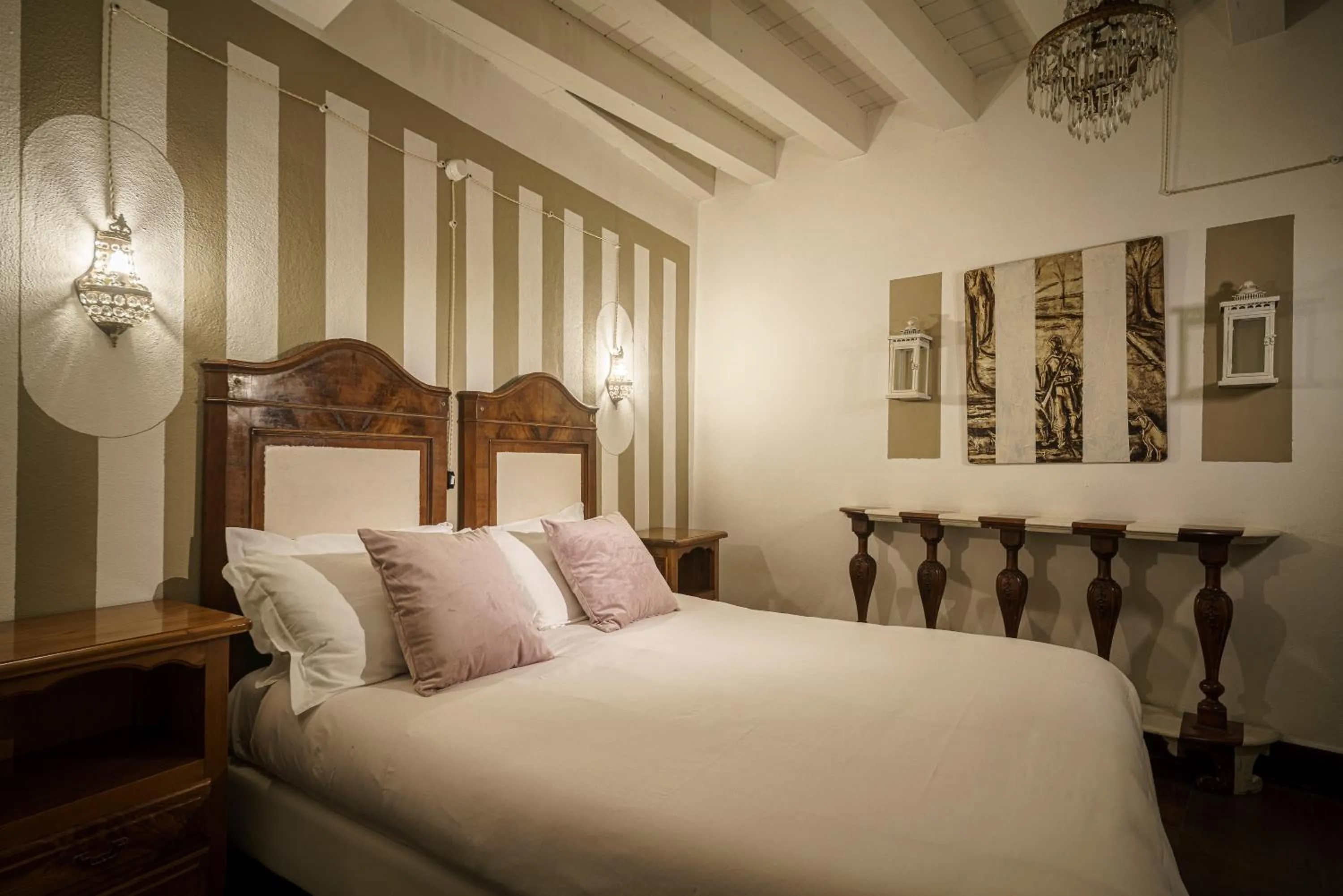 Photo of the whole room, Bed in Le Meraviglie di Alice
