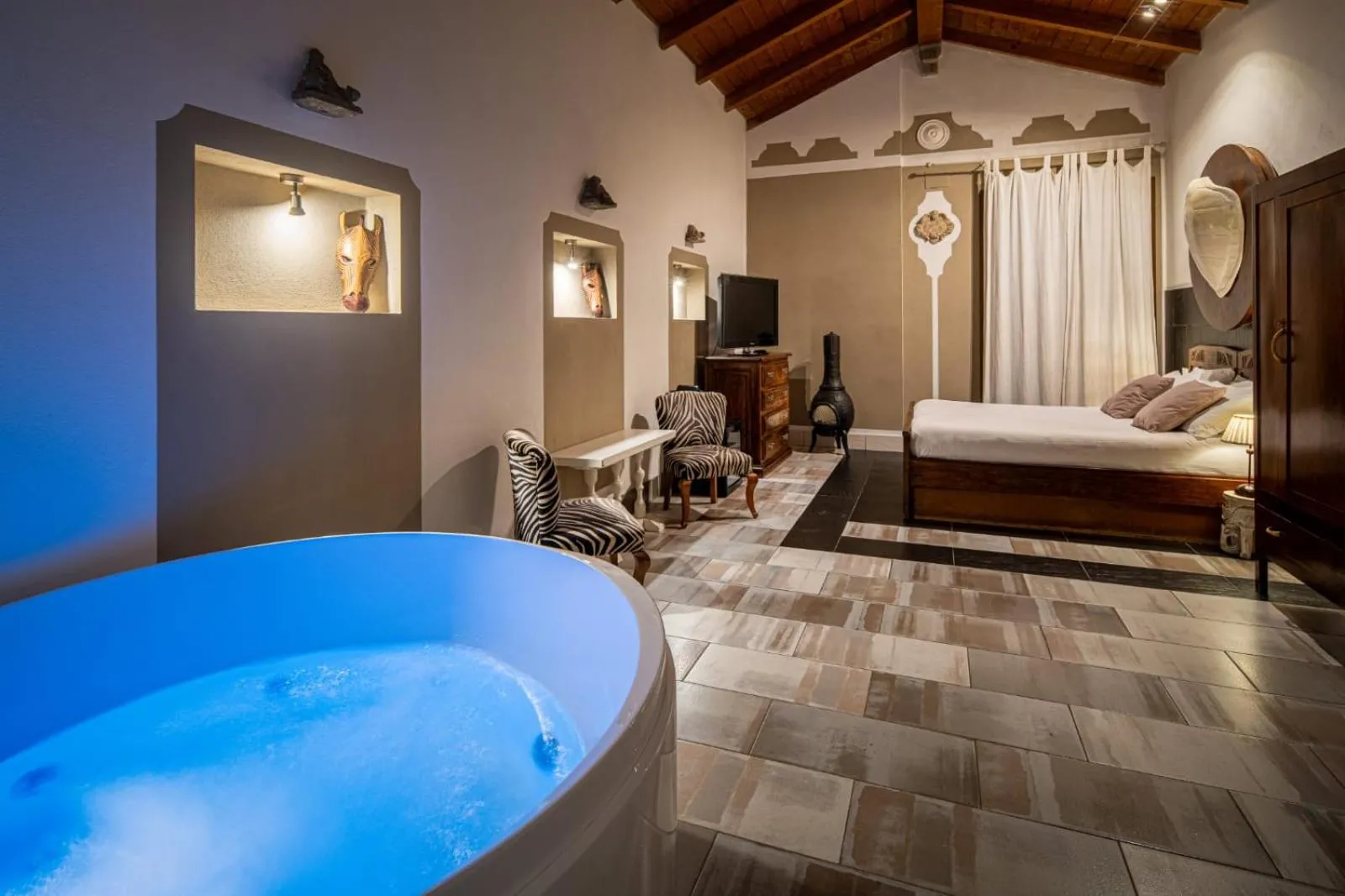 Hot Tub, Bed in Le Meraviglie di Alice