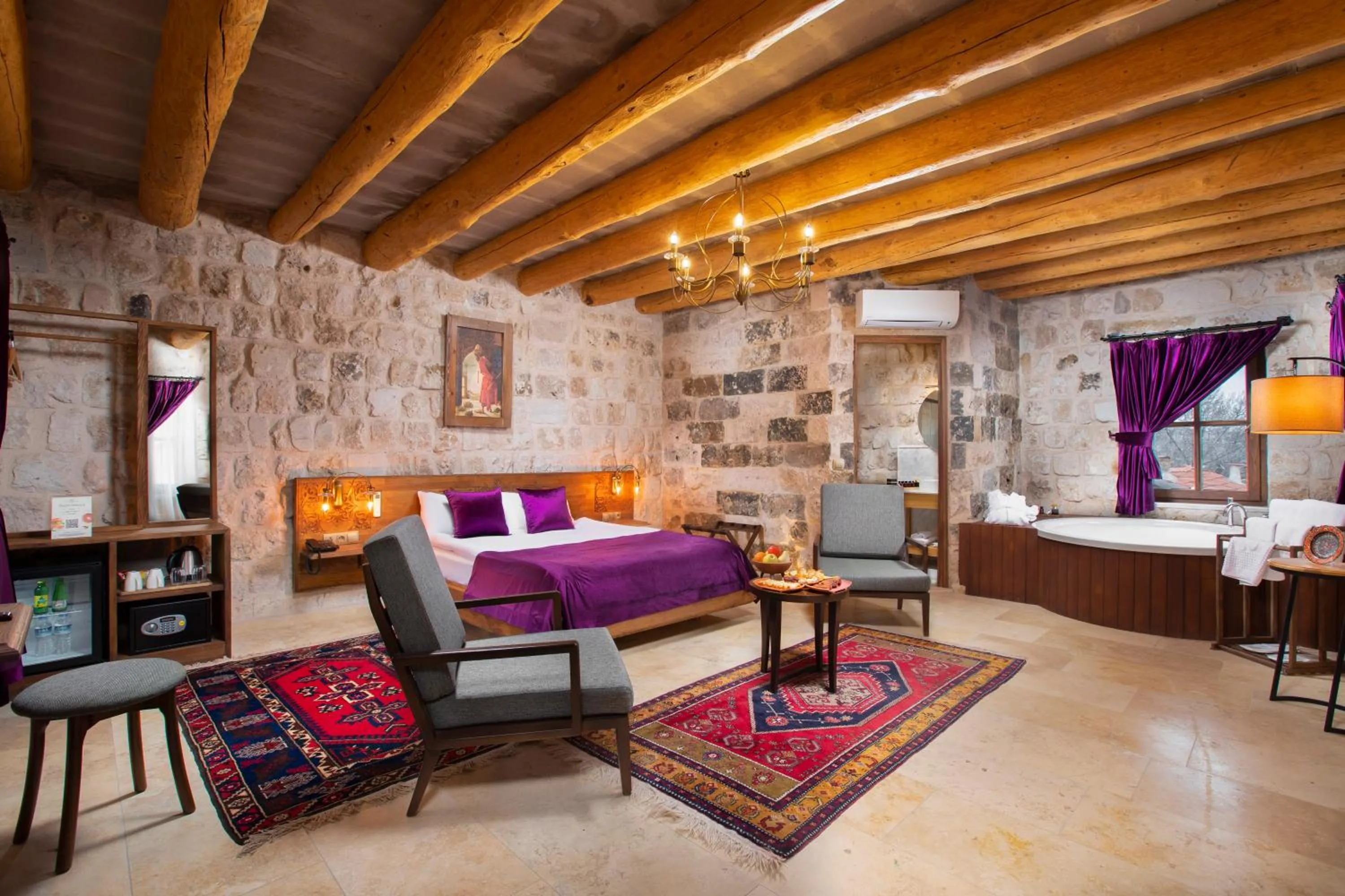 Photo of the whole room, Bed in Woox Cappadocia