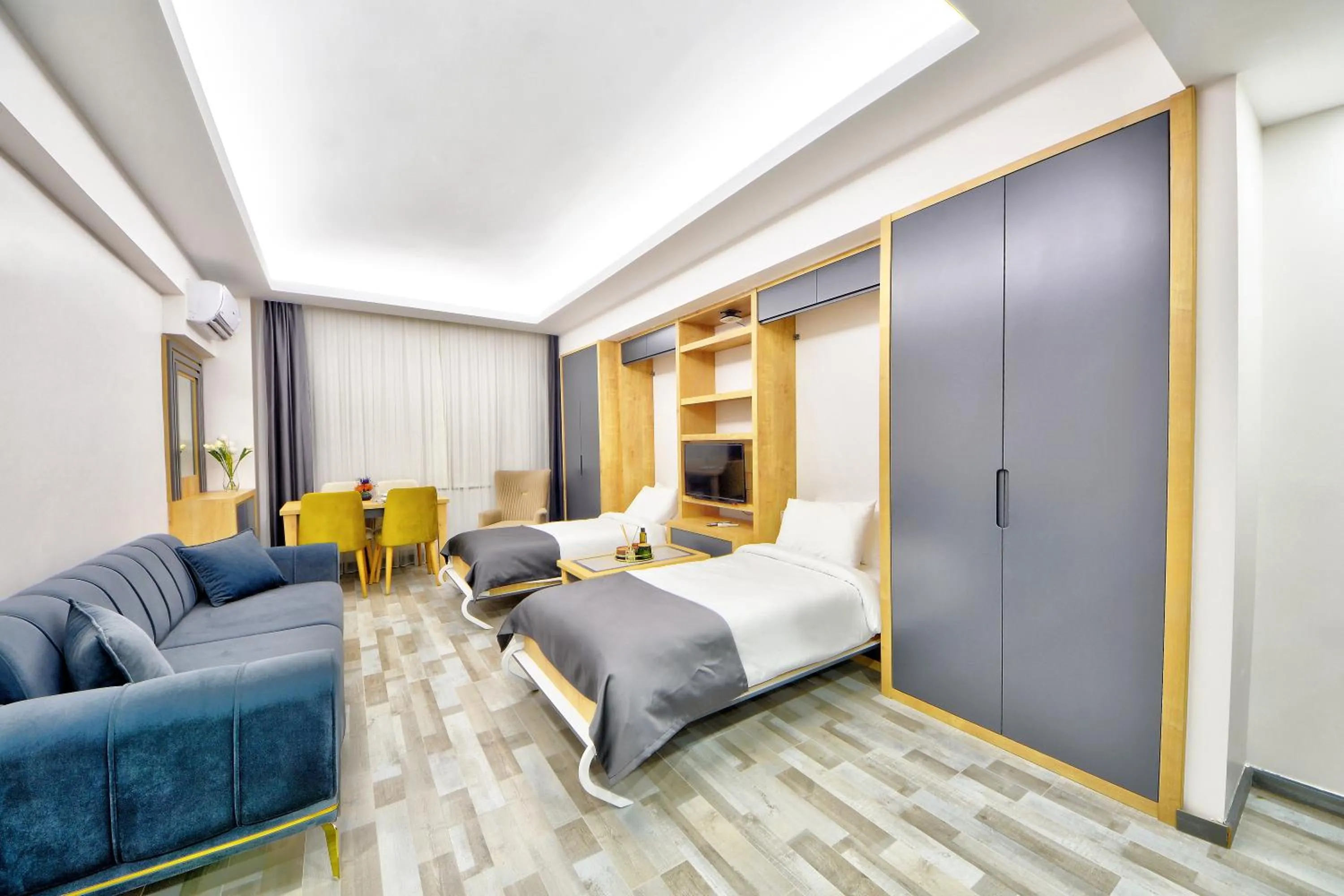 Massage in North Blue Life