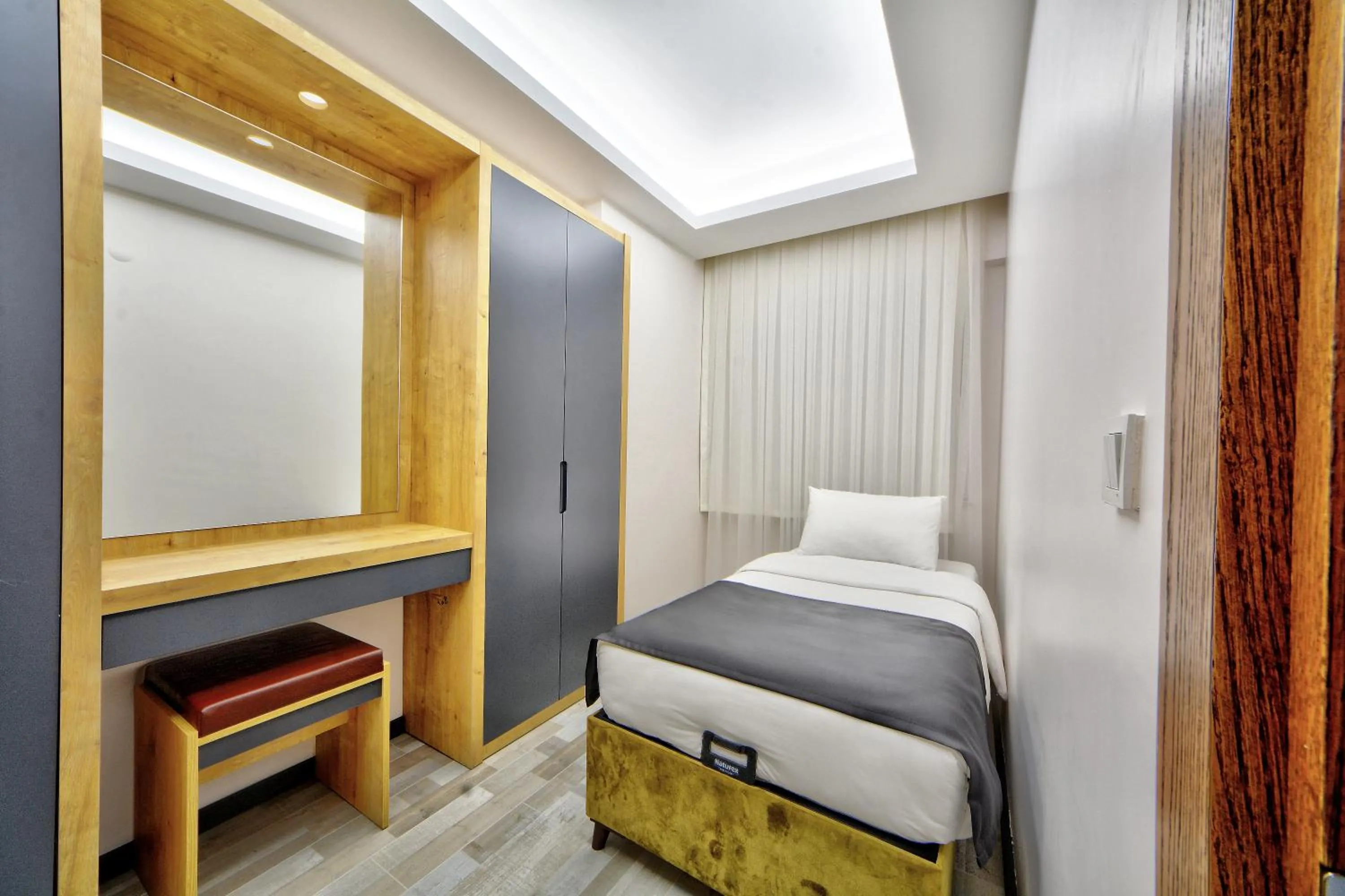 Bed in North Blue Life