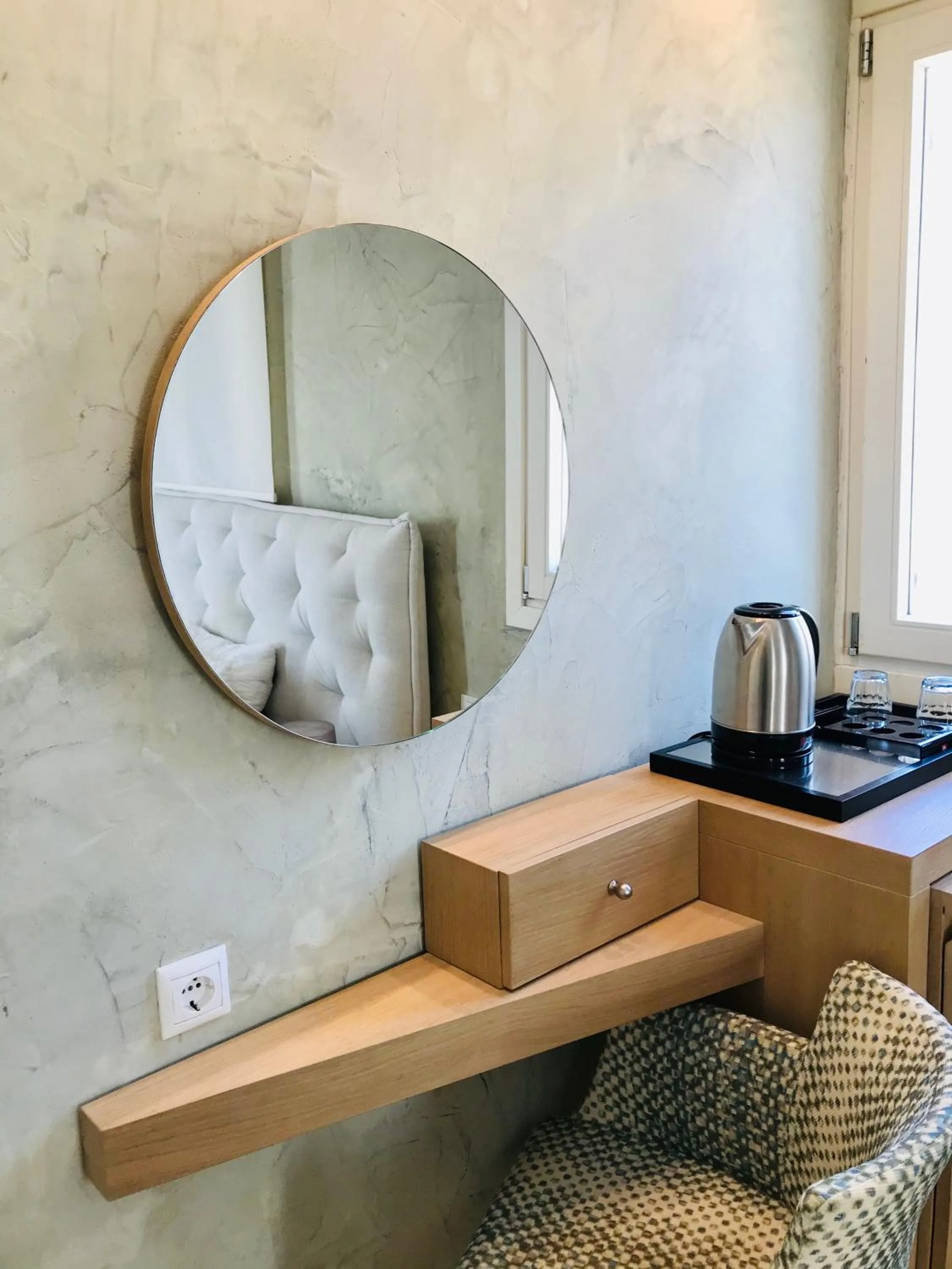 Coffee/tea facilities in Thera Mare