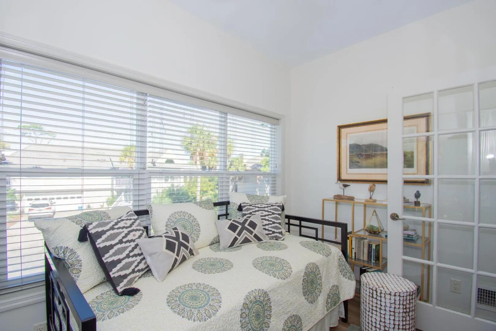 Photo of the whole room, Bed in Magnificent ocean views from upper floor of this 3BR home