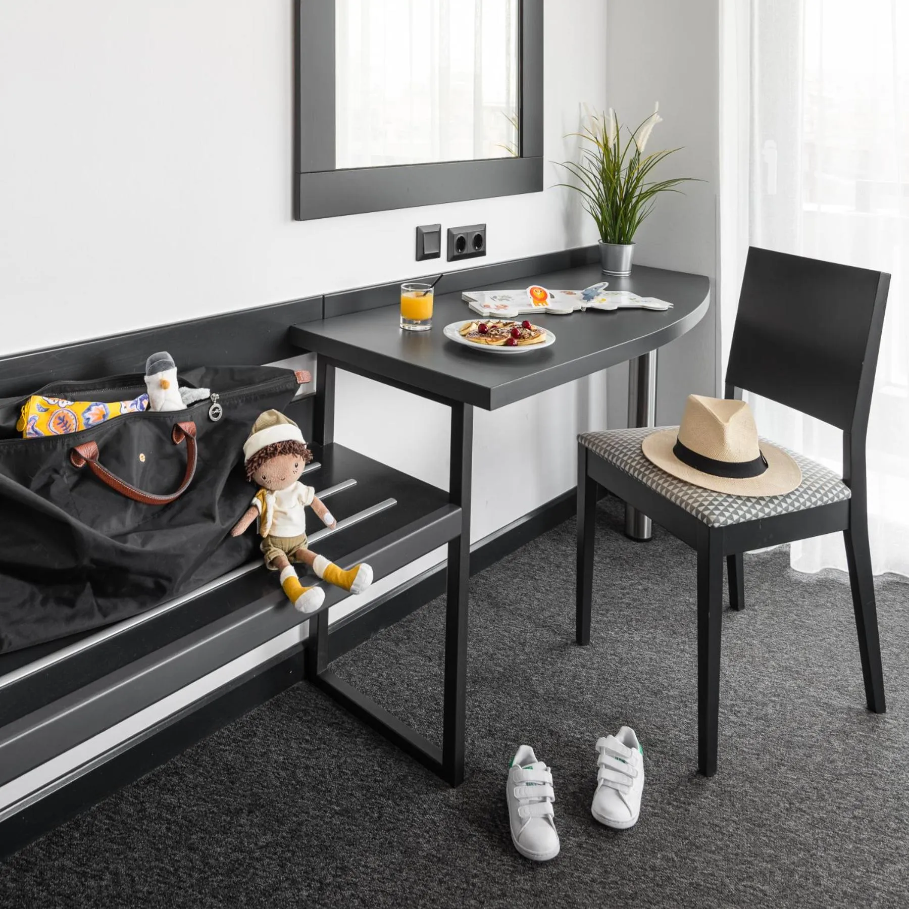 Seating area in Park Hotel